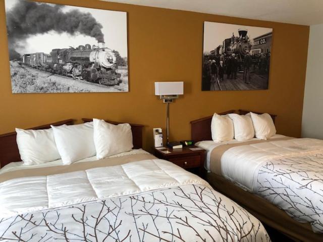 Queen Room with Two Queen Beds