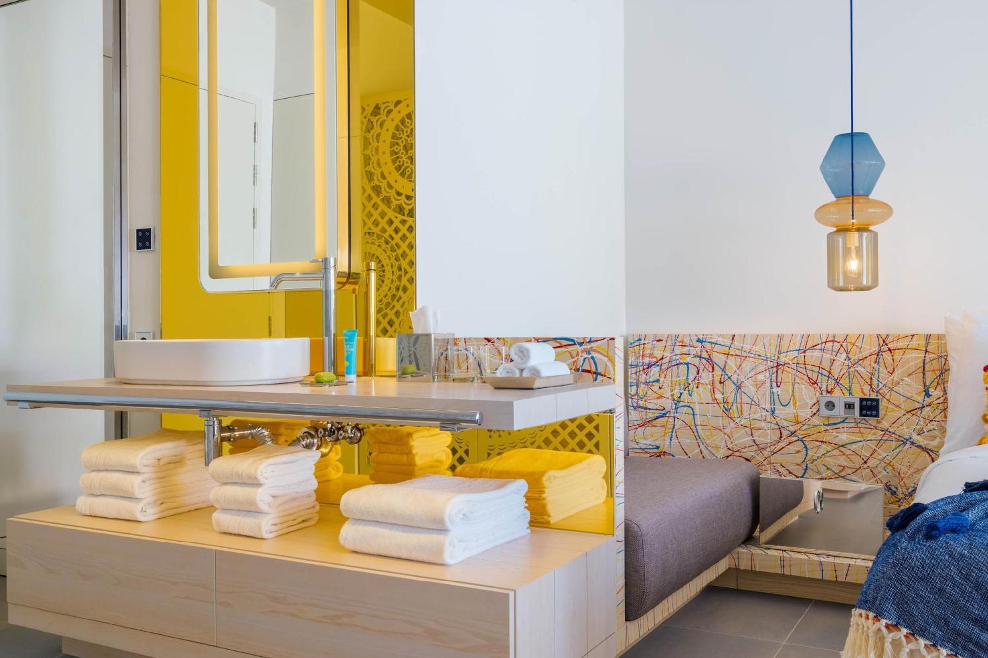 Deluxe King Room Plunge Pool