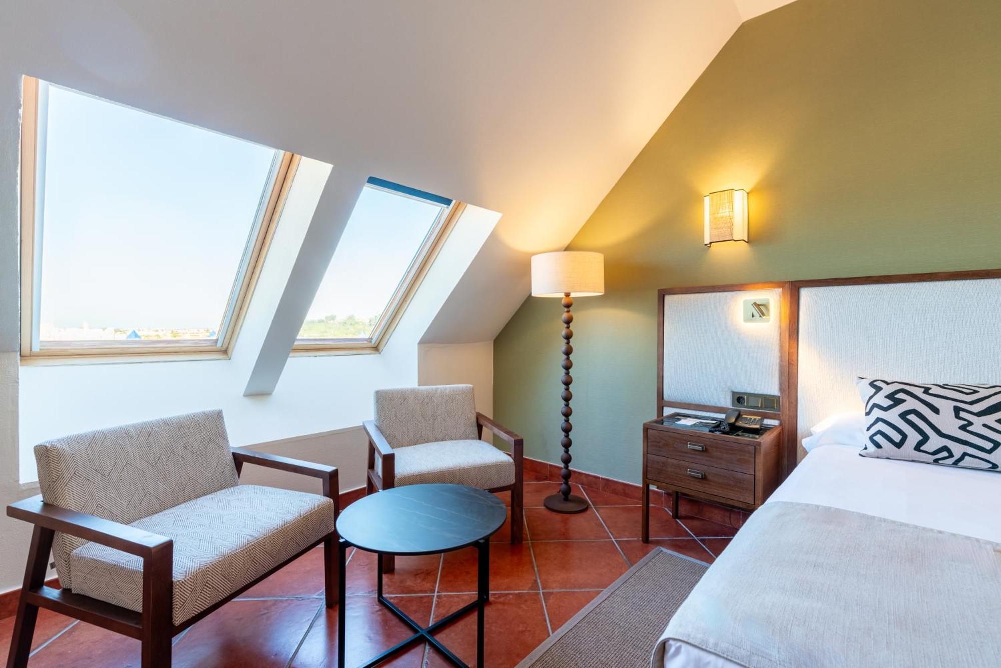 Double room sloping ceilings