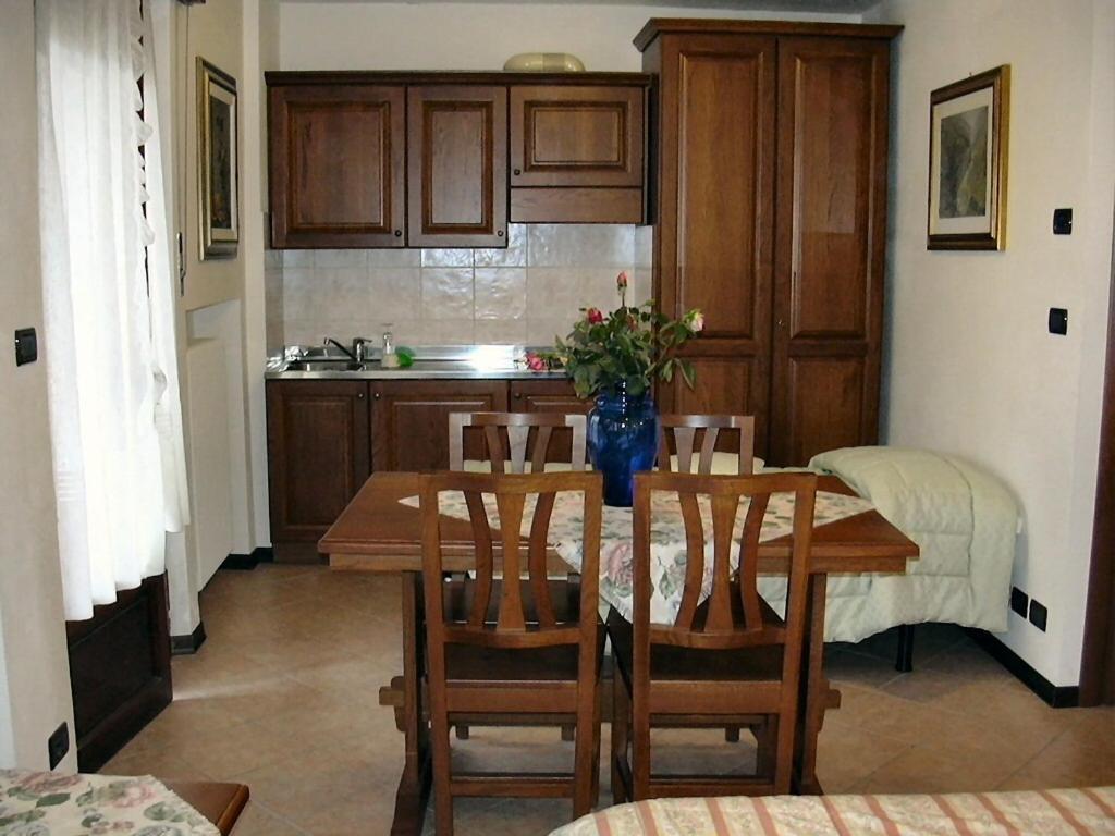 Superior Double Room with Balcony and Mountain View