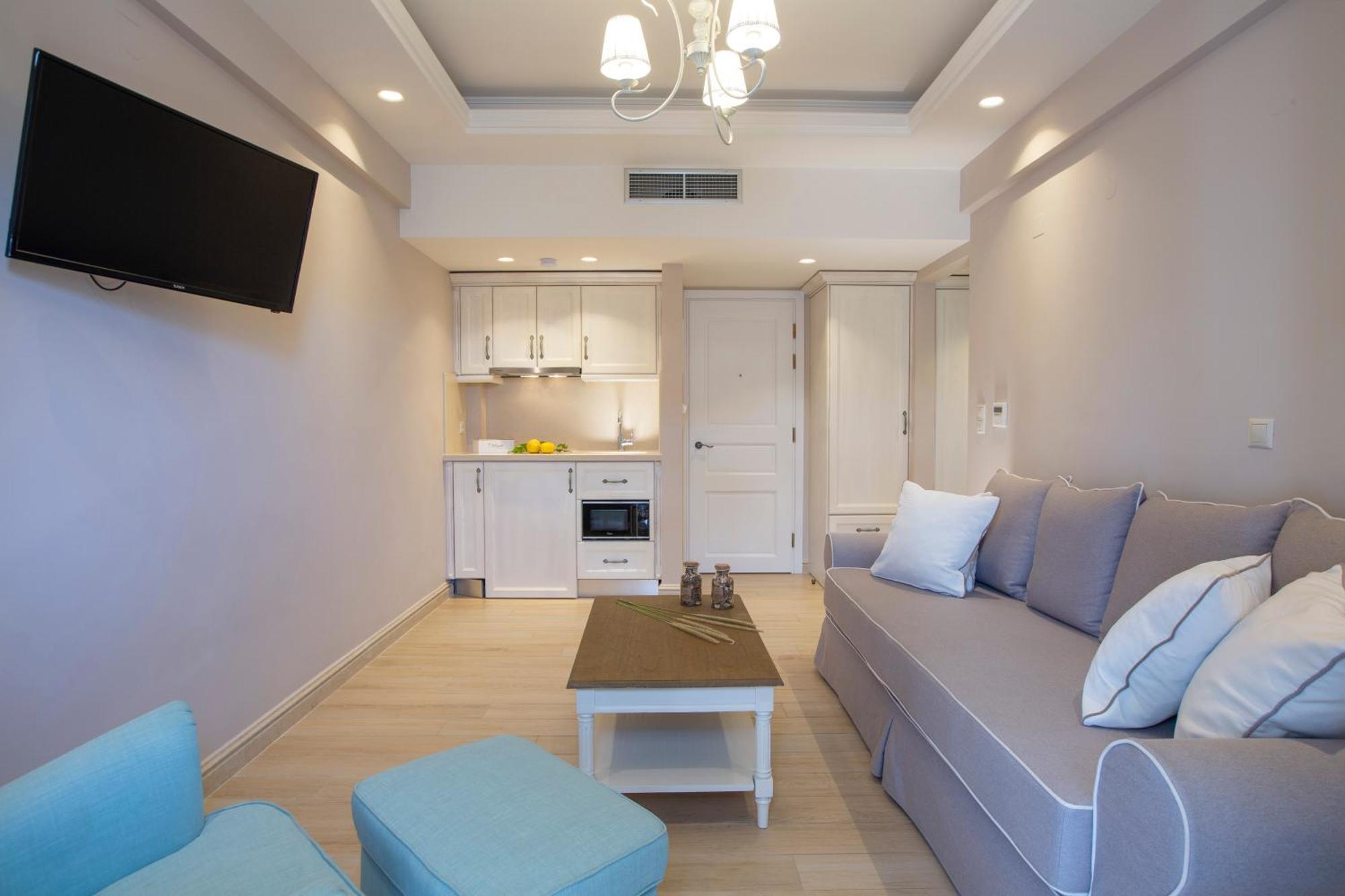Deluxe Apartment