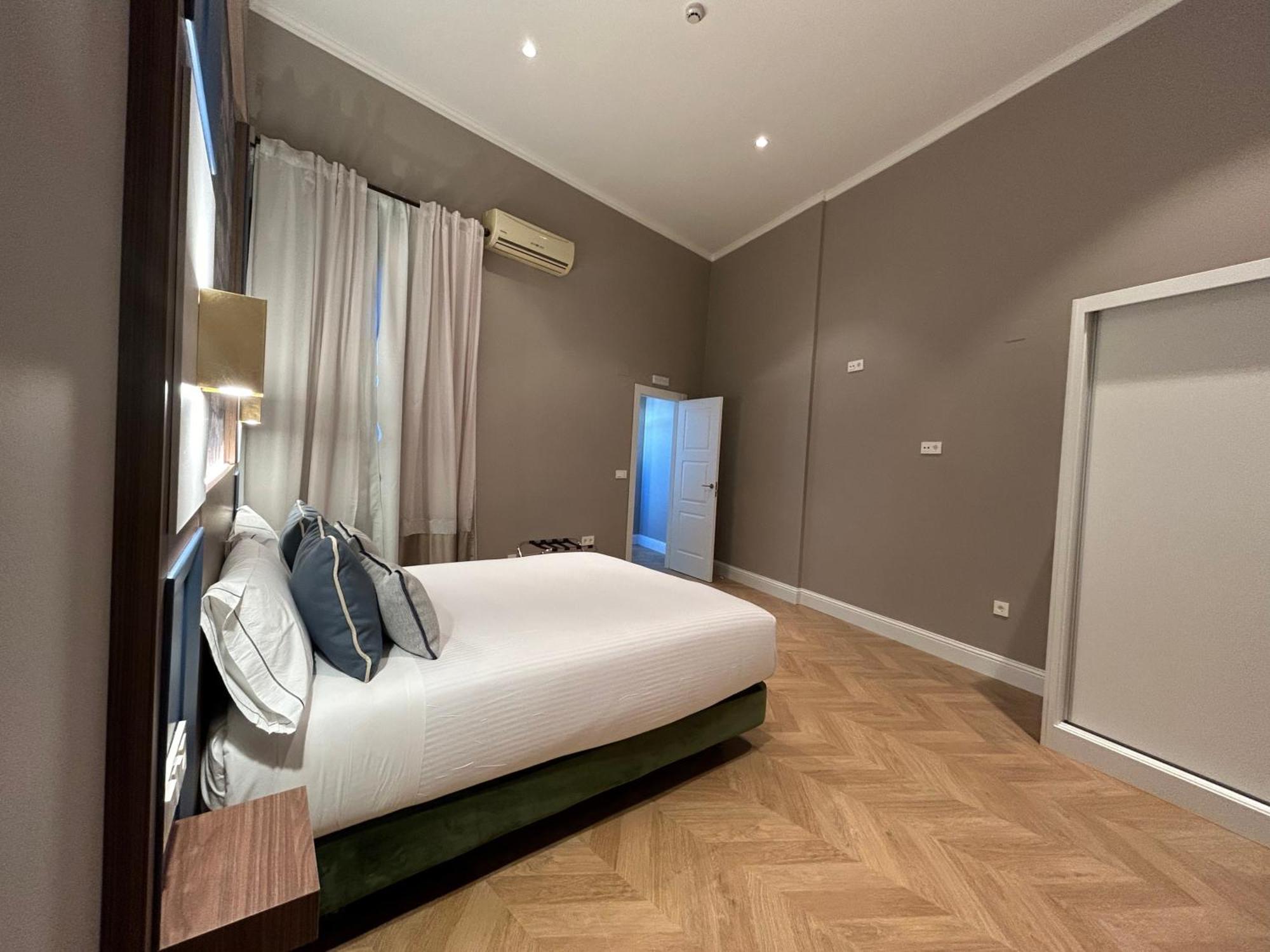 Family One-Bedroom