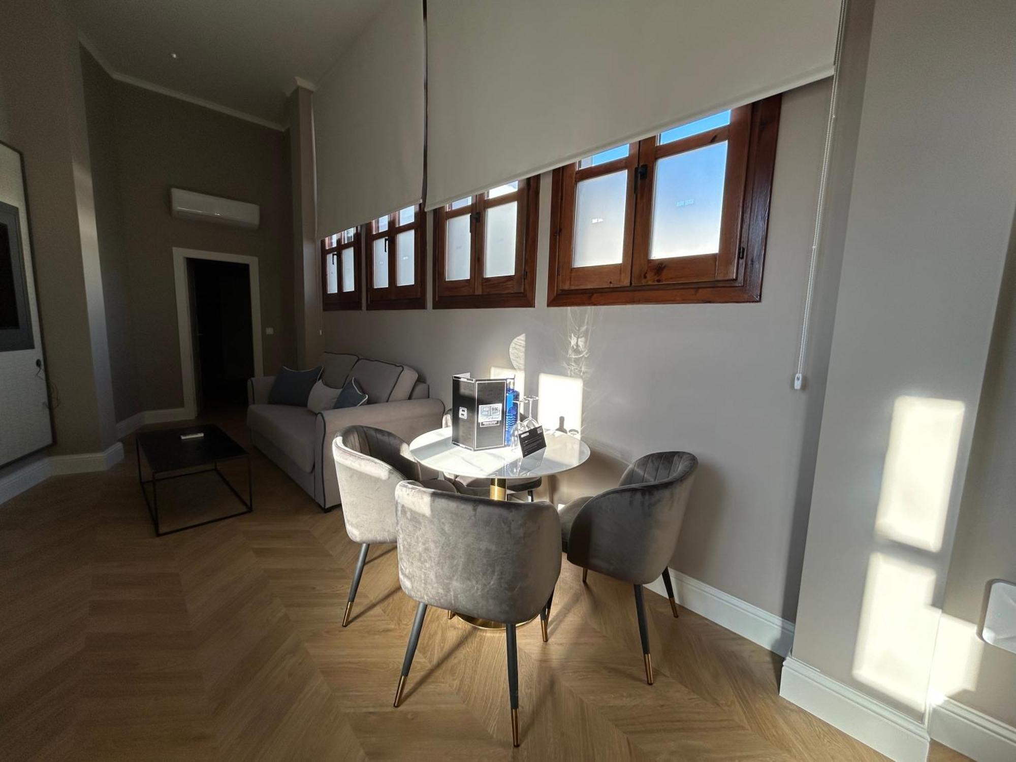 Family One-Bedroom