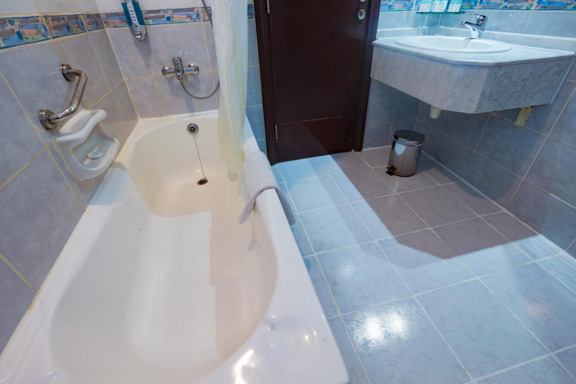 Junior Suite,1587509643:JPEG