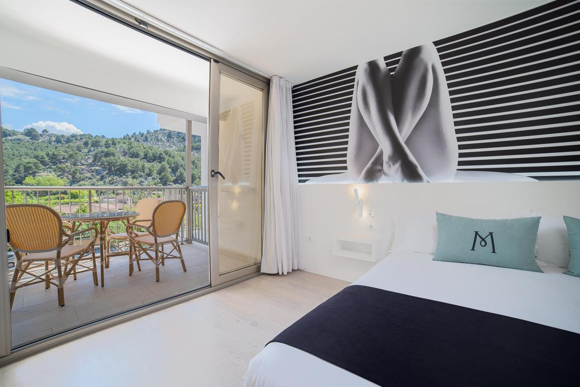 Deluxe Suite Mountain View Terrace