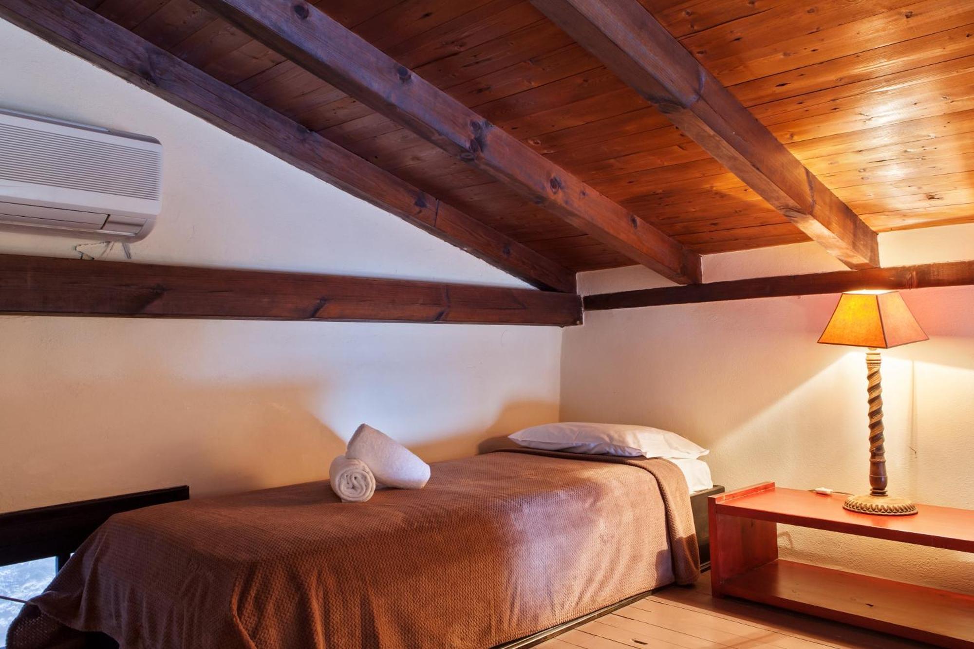 Triple Room Partial Sea View