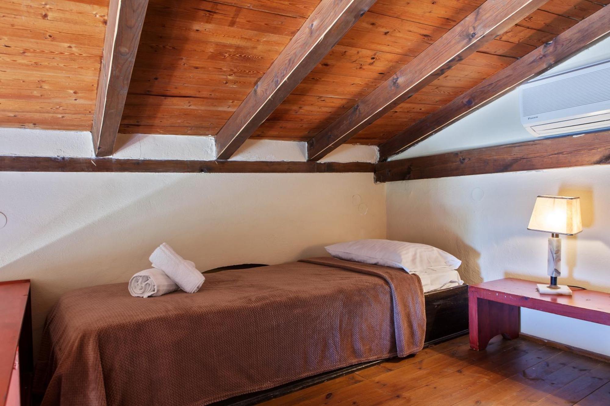 Triple Room Partial Sea View