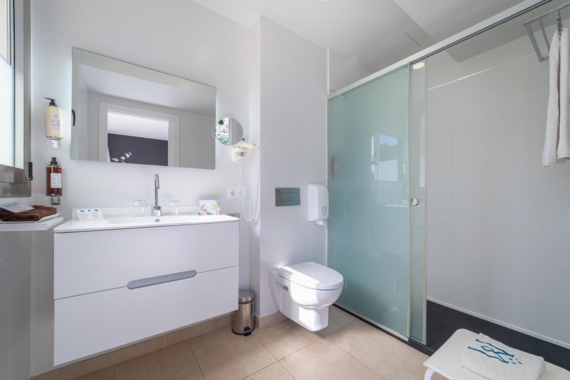 superior Double Room Pool View Terrace
