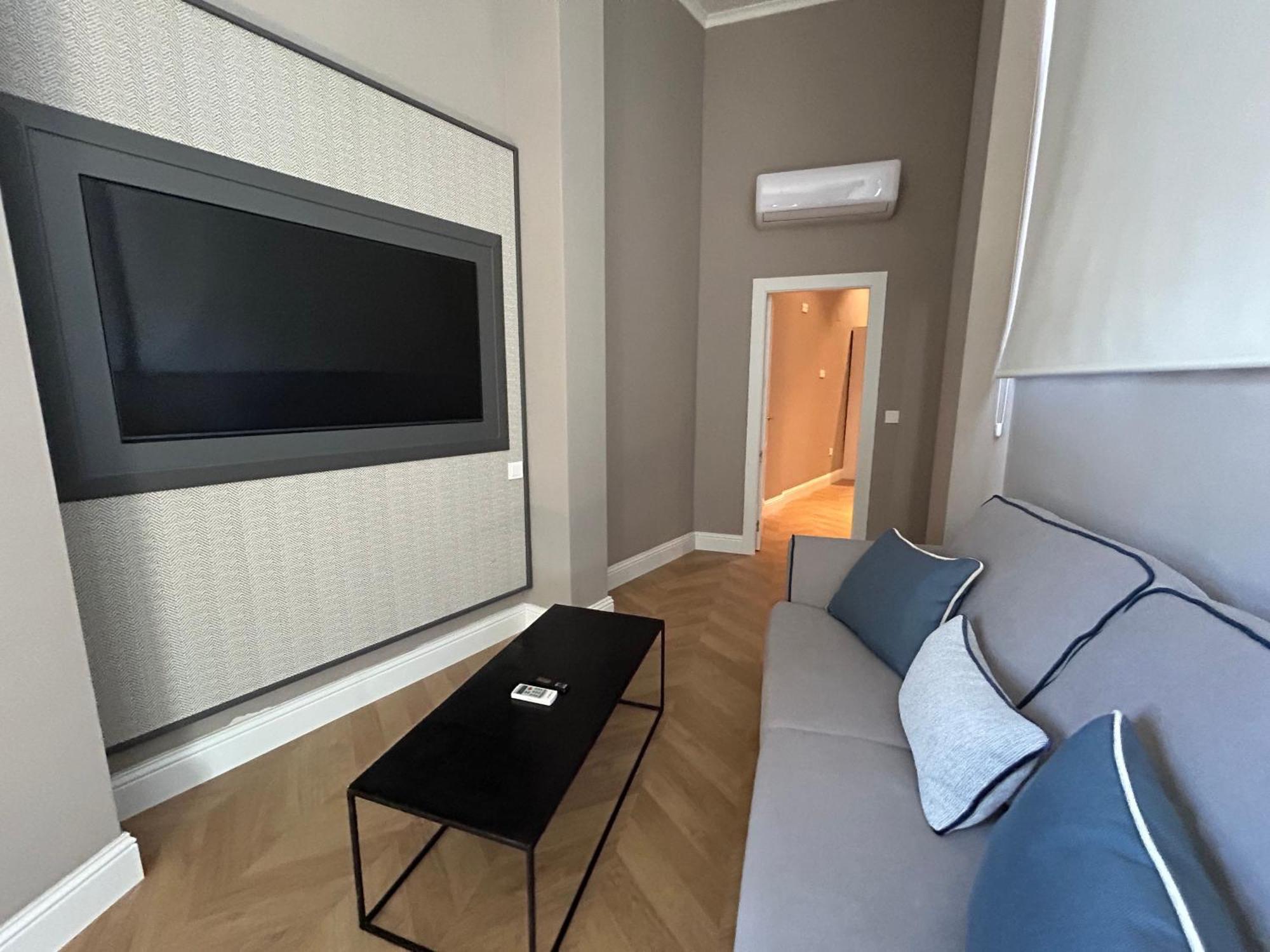 Family One-Bedroom