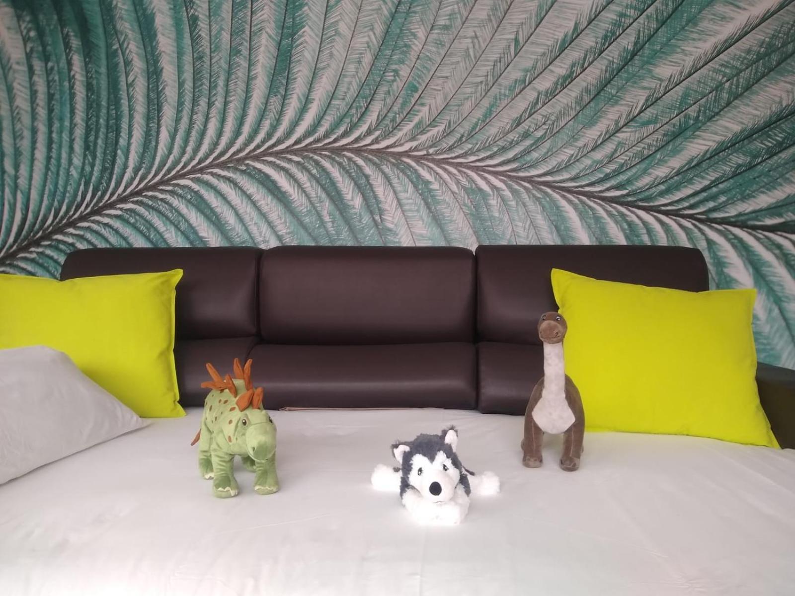 Deluxe Family Suite