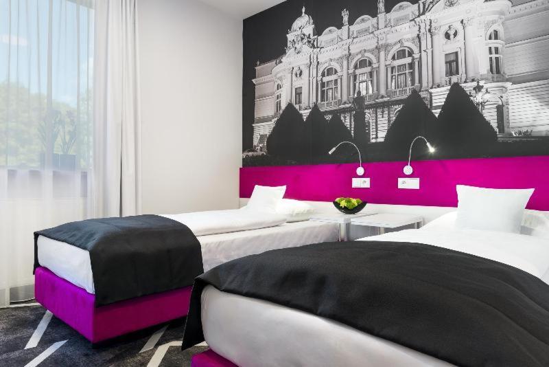 Premium Twin Room