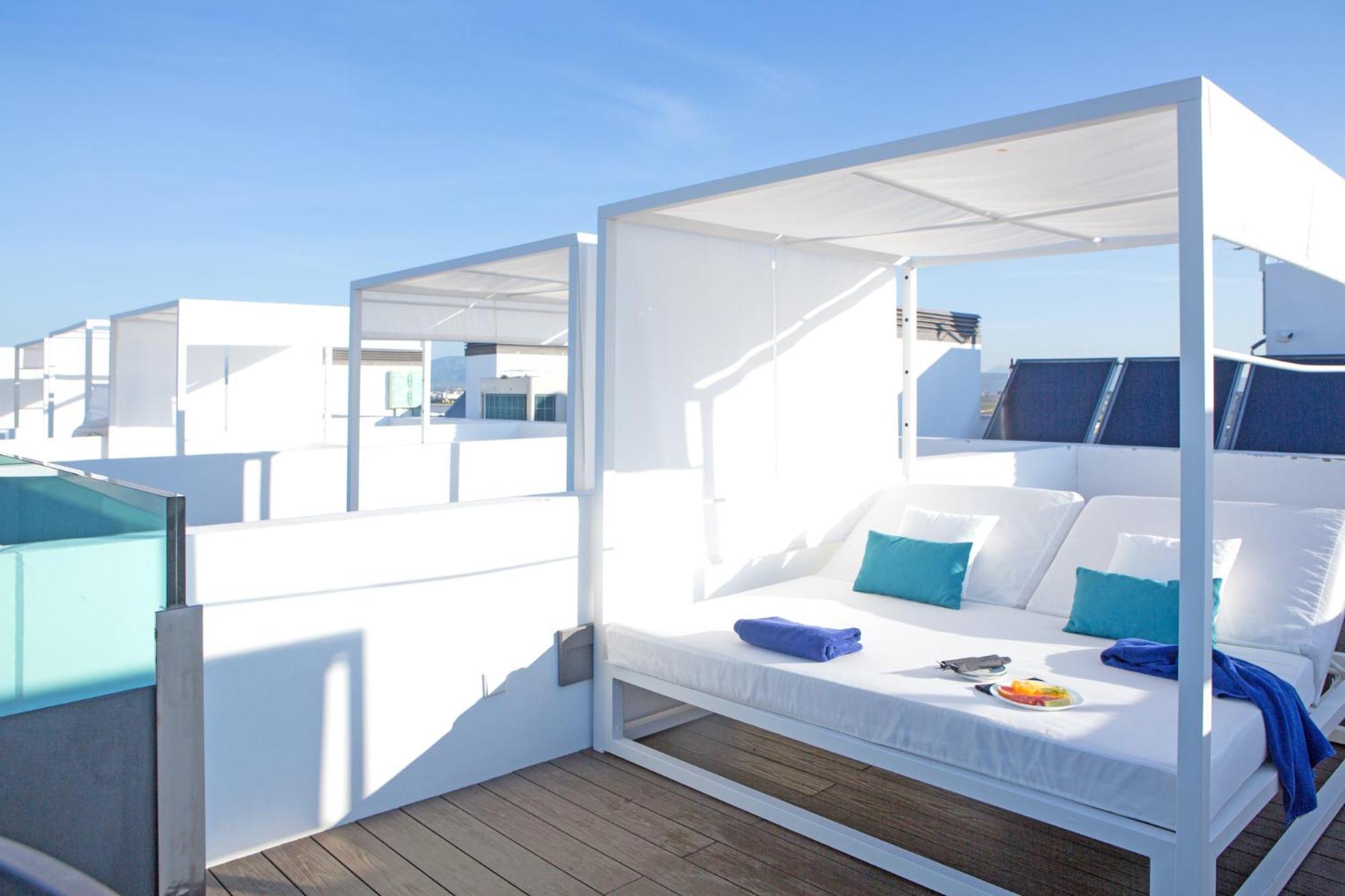 Rooftop Junior Suite Jacuzzi