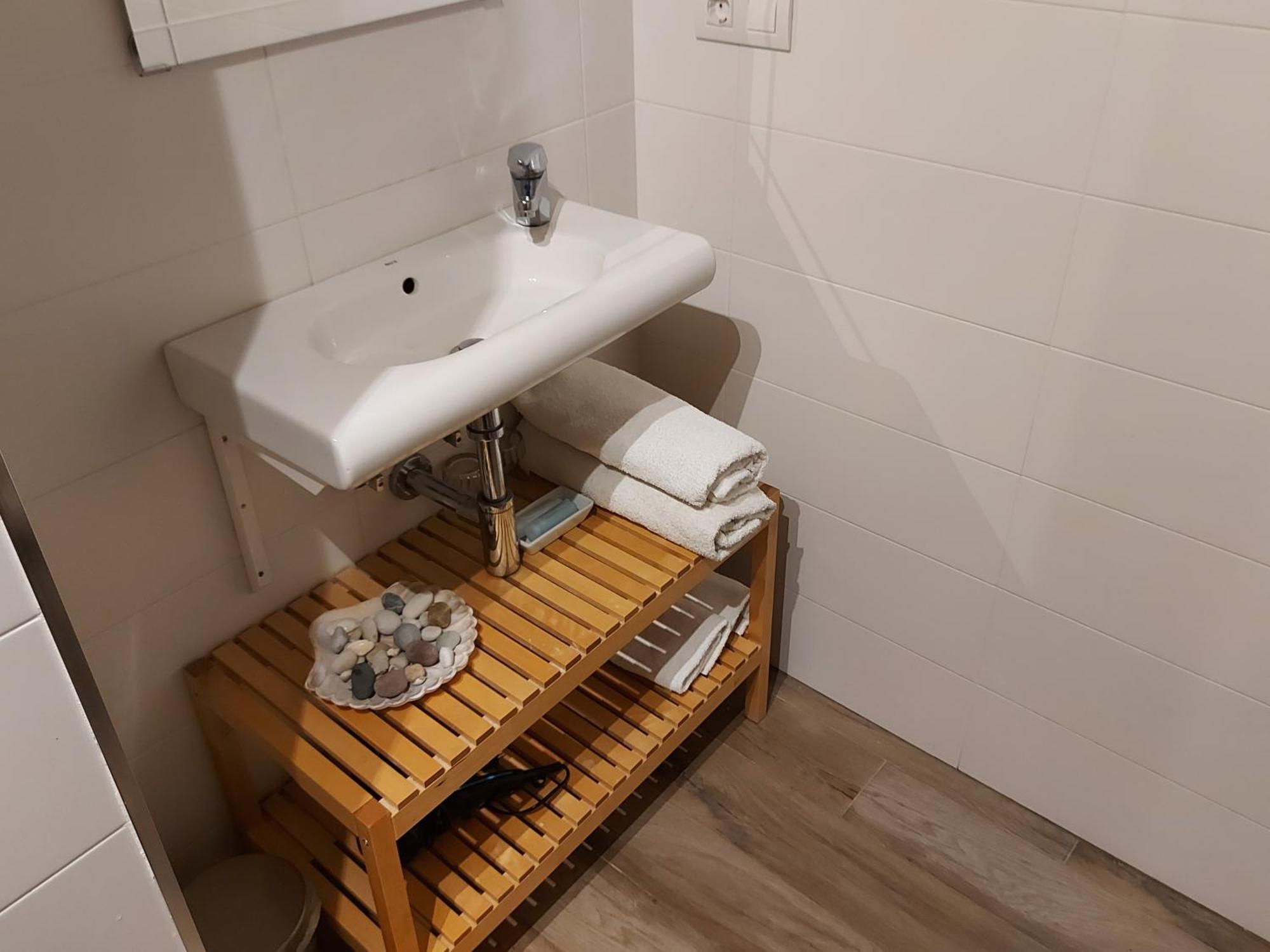 Quadruple Room Private Bathroom