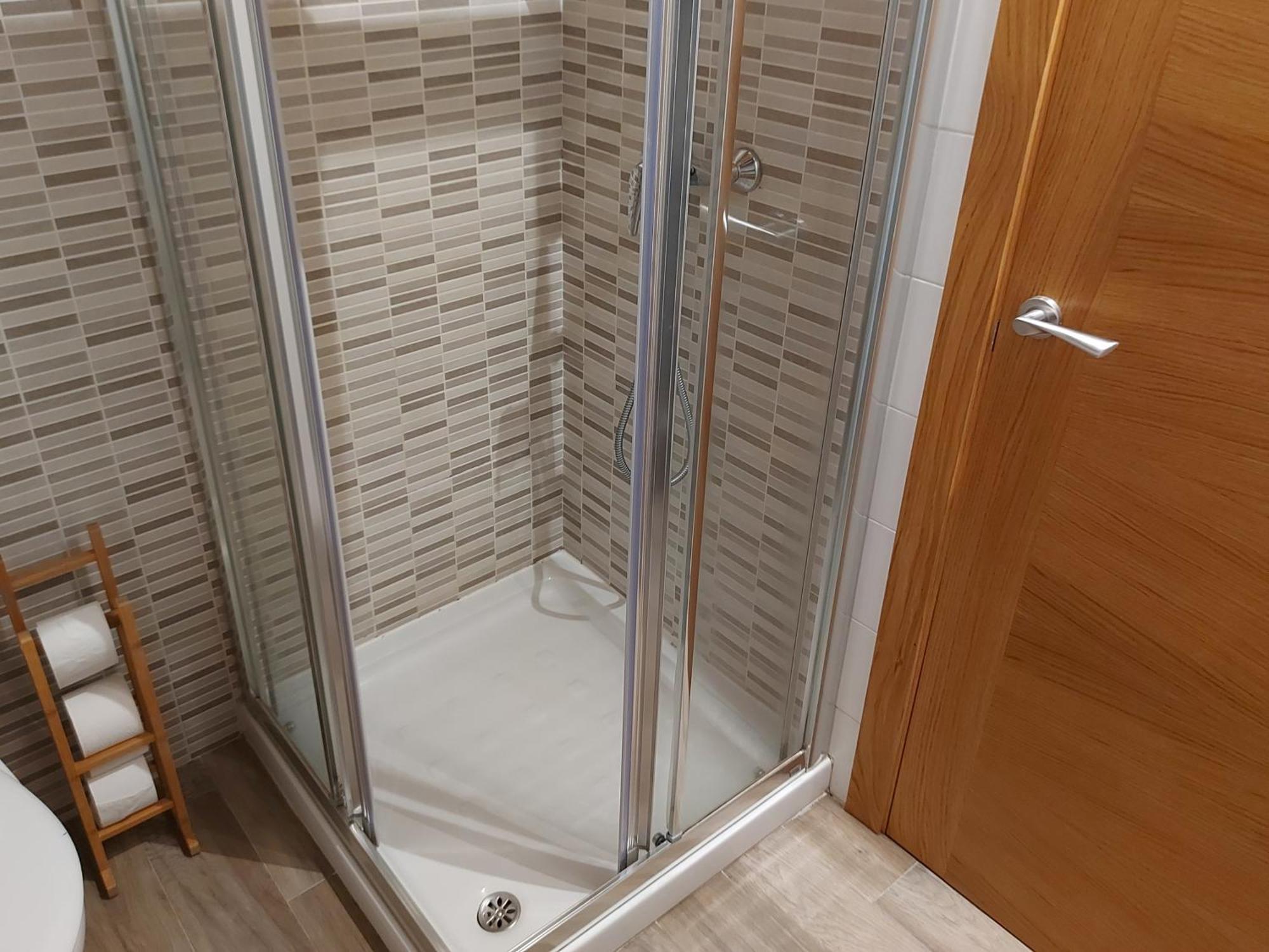 Quadruple Room Private Bathroom
