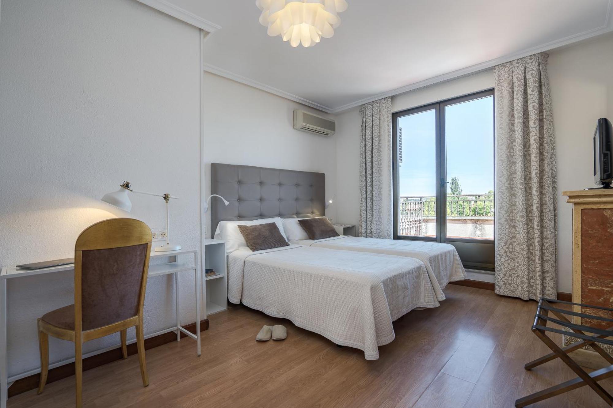 Triple Room Terrace