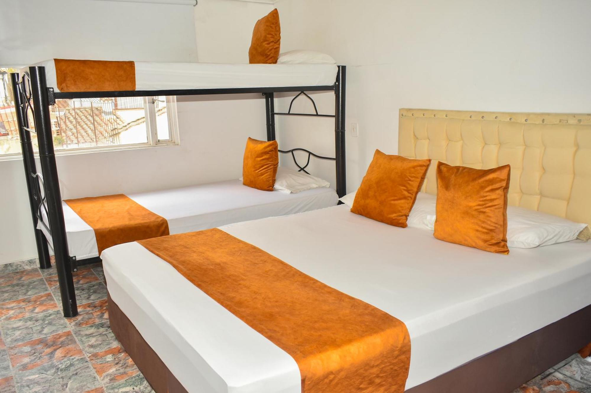 Habitación Cuádruple con baño