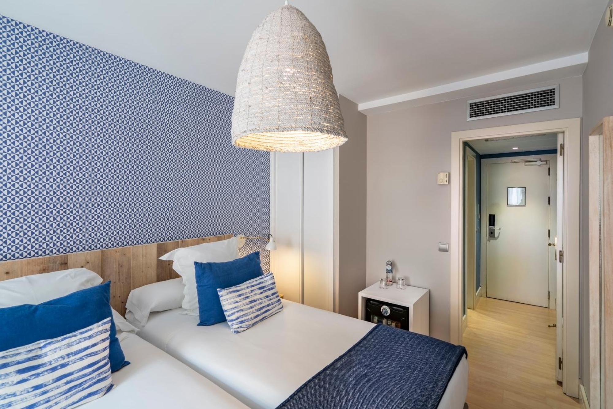 Room Extra Bed