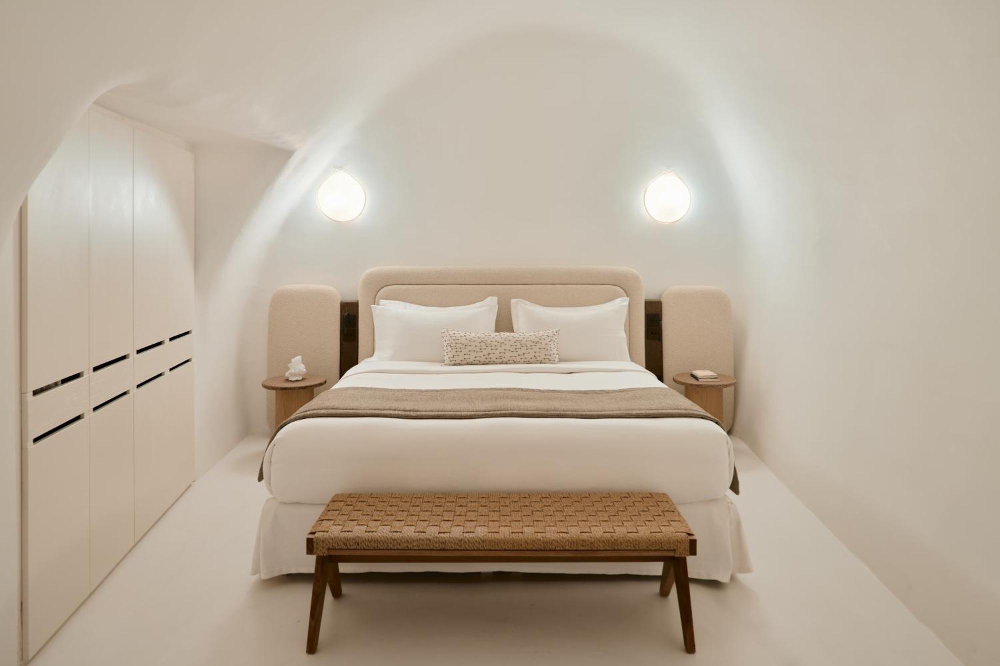 Wet Allure Suite 1 Bedroom Suite 1 King Caldera view Sea view