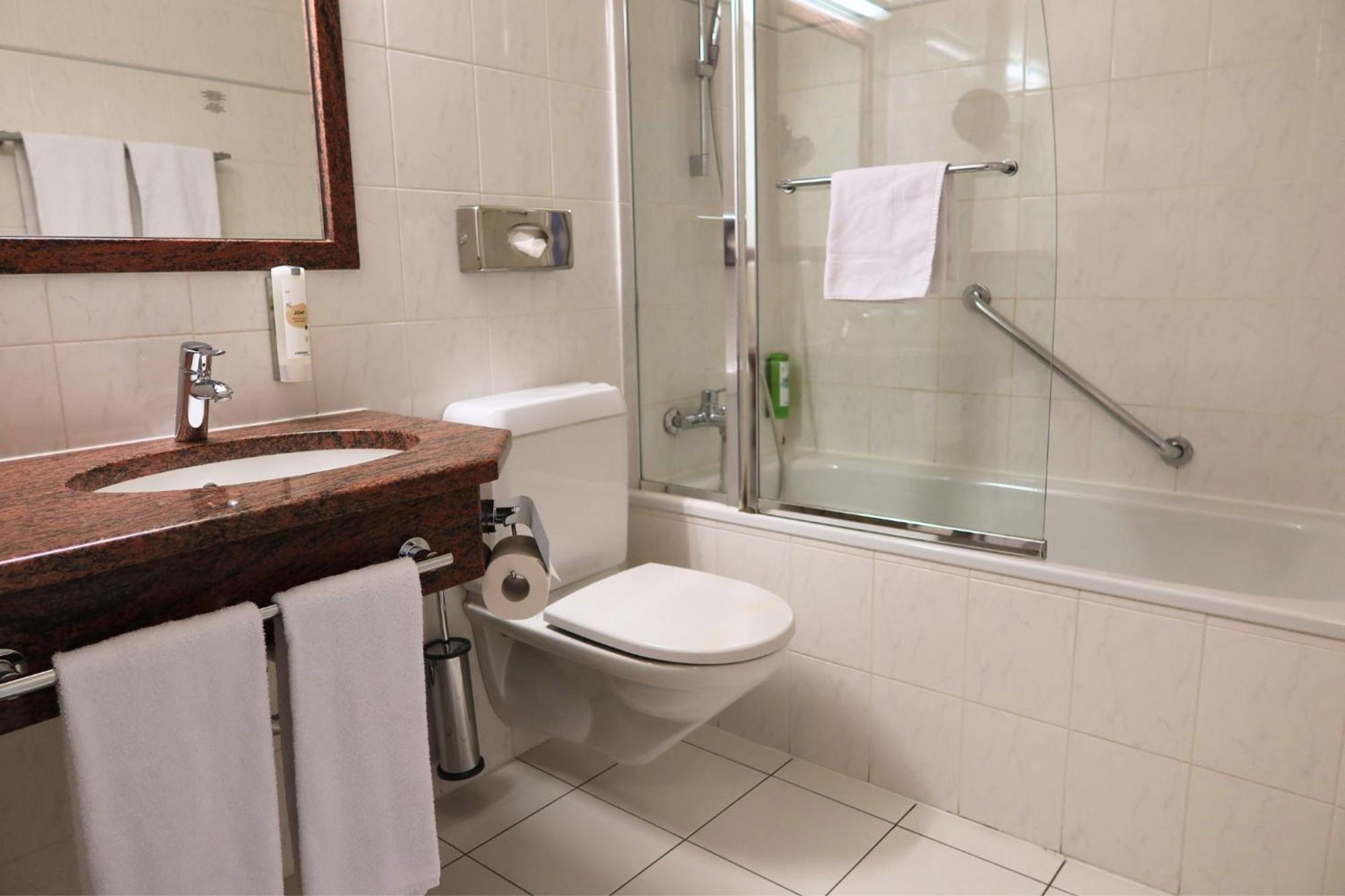 Triple Room,1774442917:JPEG