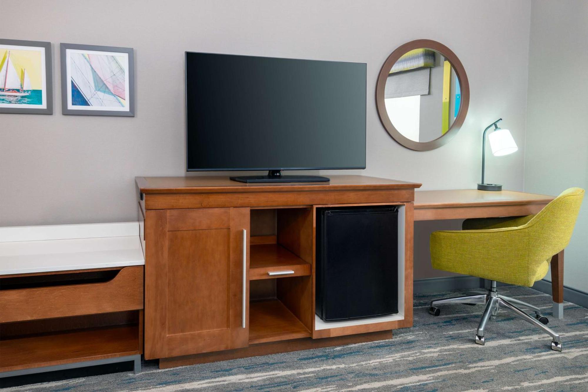 One-Bedroom King Suite - Non-Smoking,1710285427:JPEG