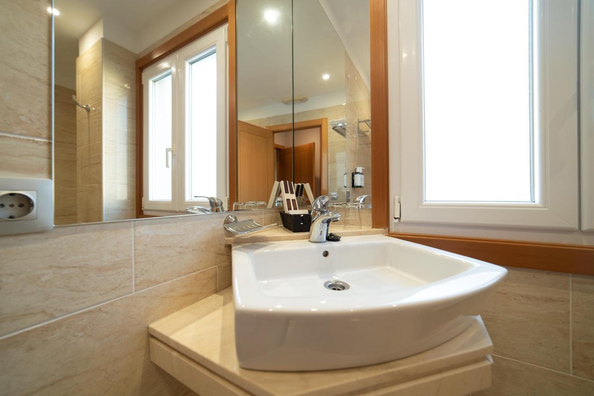 Deluxe Double Room Terrace Sea View