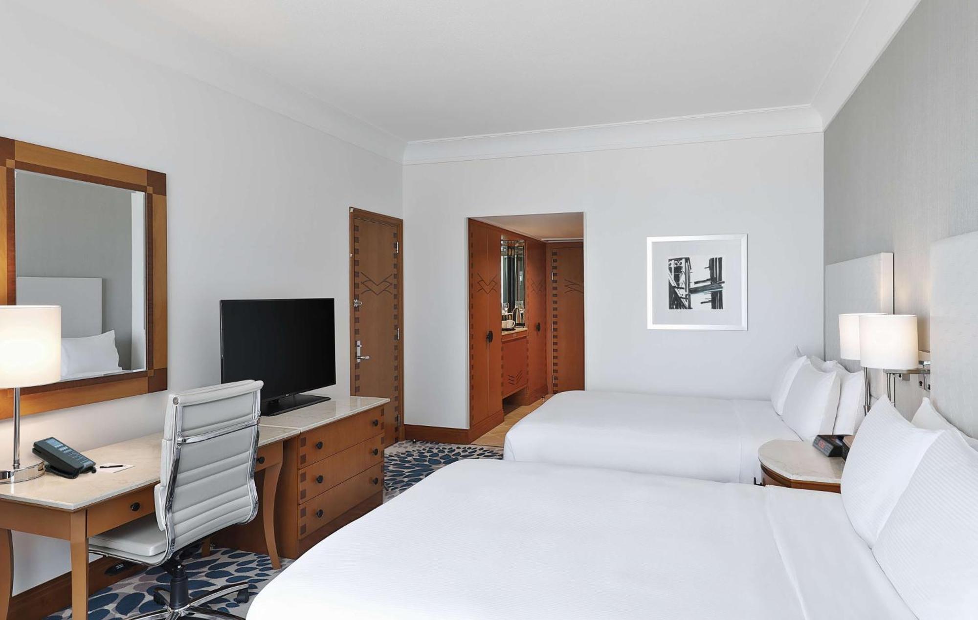 Executive Suite met Kingsize Bed en Uitzicht op Zee