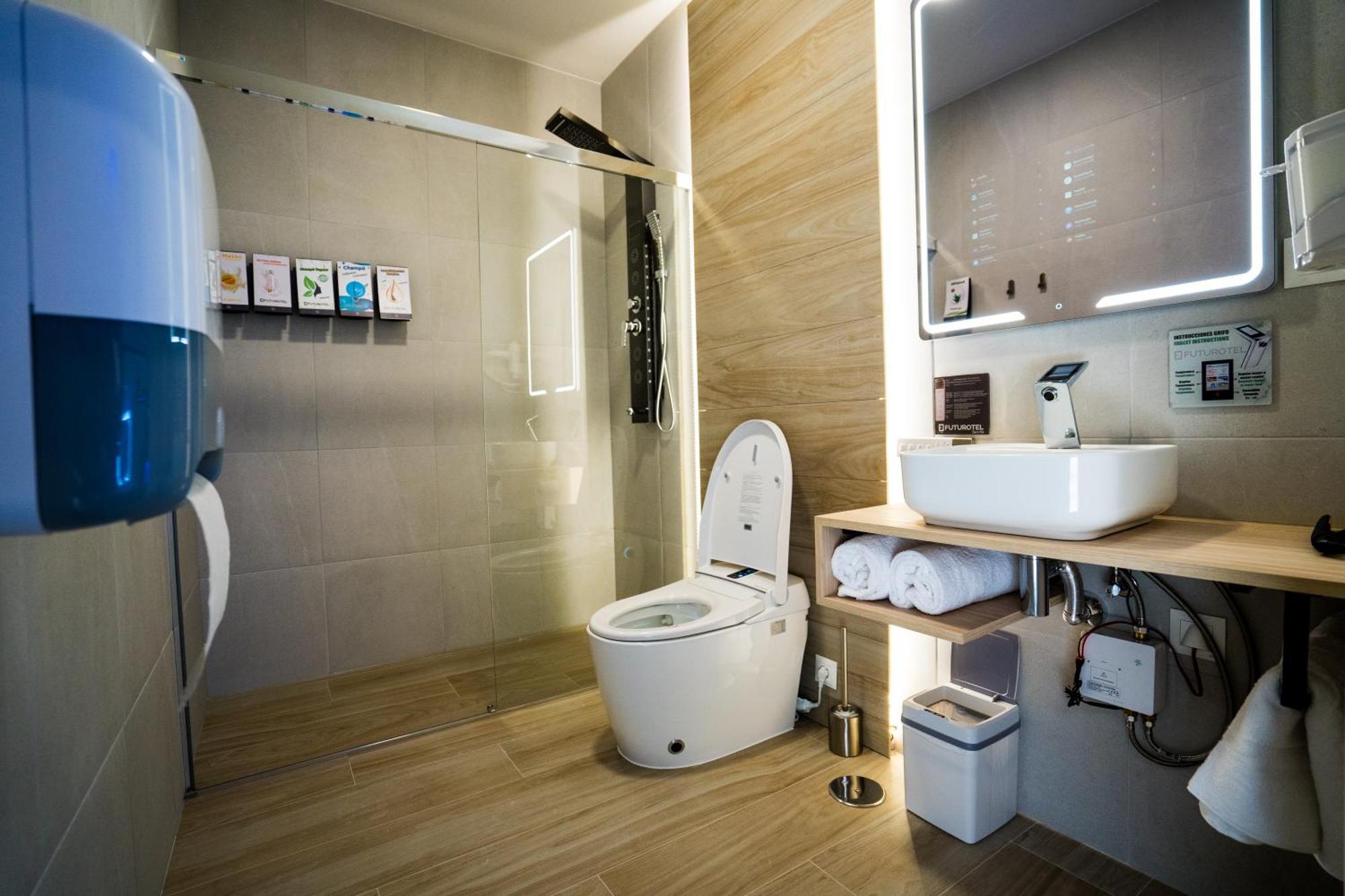 Capsule Deluxe Double Room