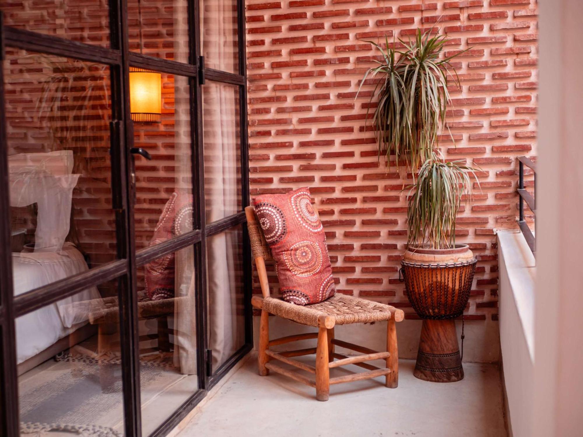 Deluxe Room,1623680172:JPEG