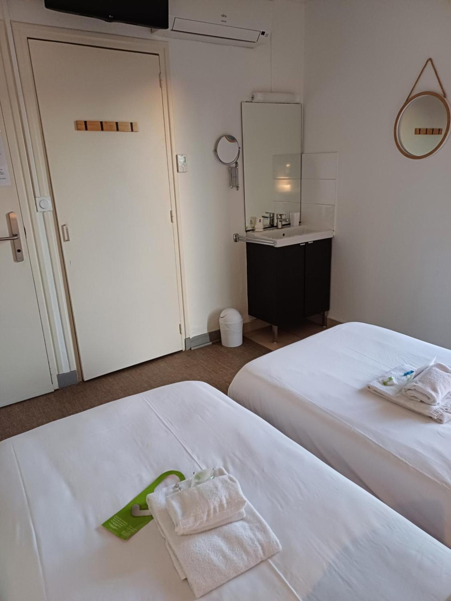 Chambre Lits Jumeaux - Vue sur Mer et rue