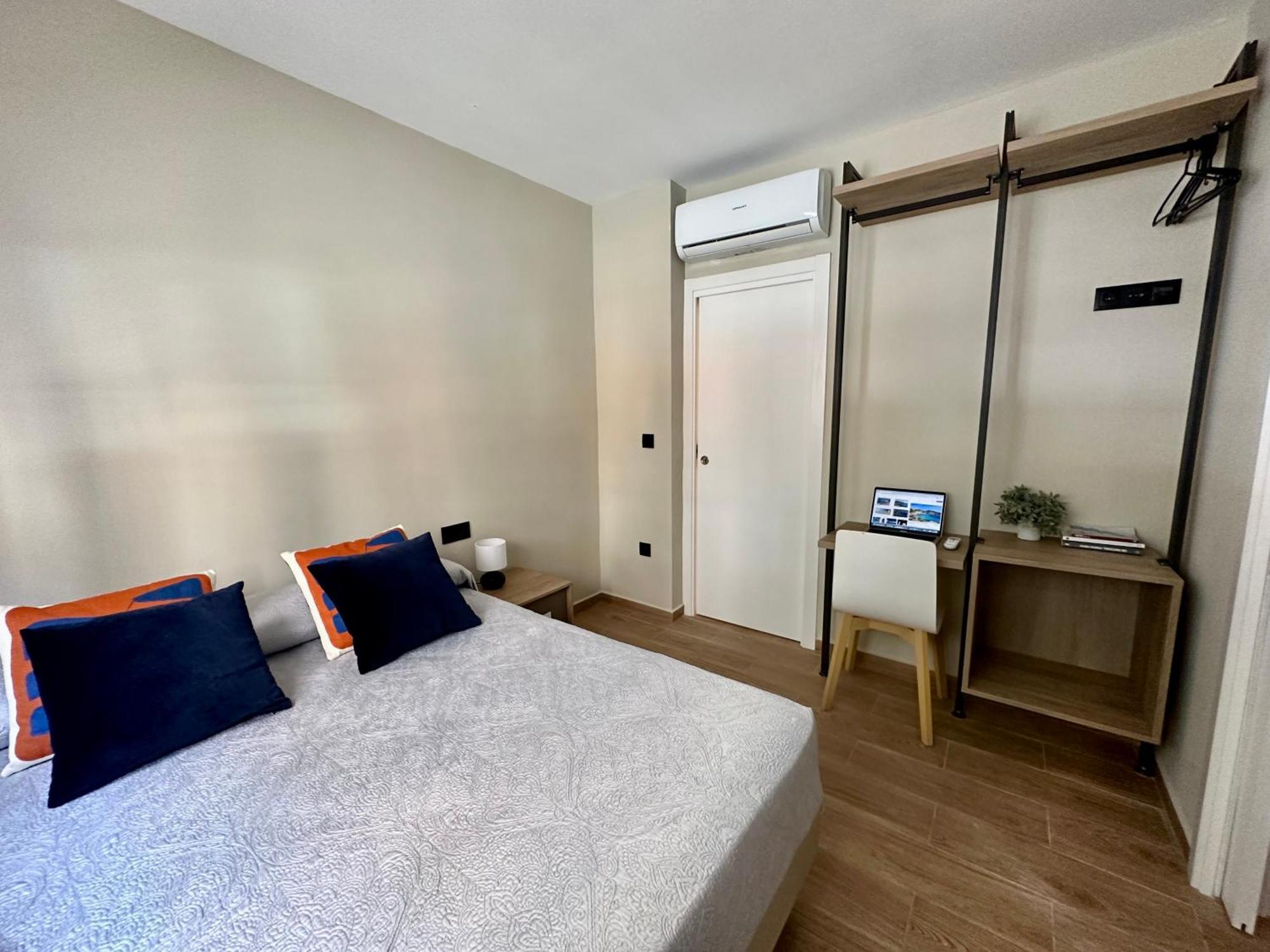 Double Room Private Bathroom