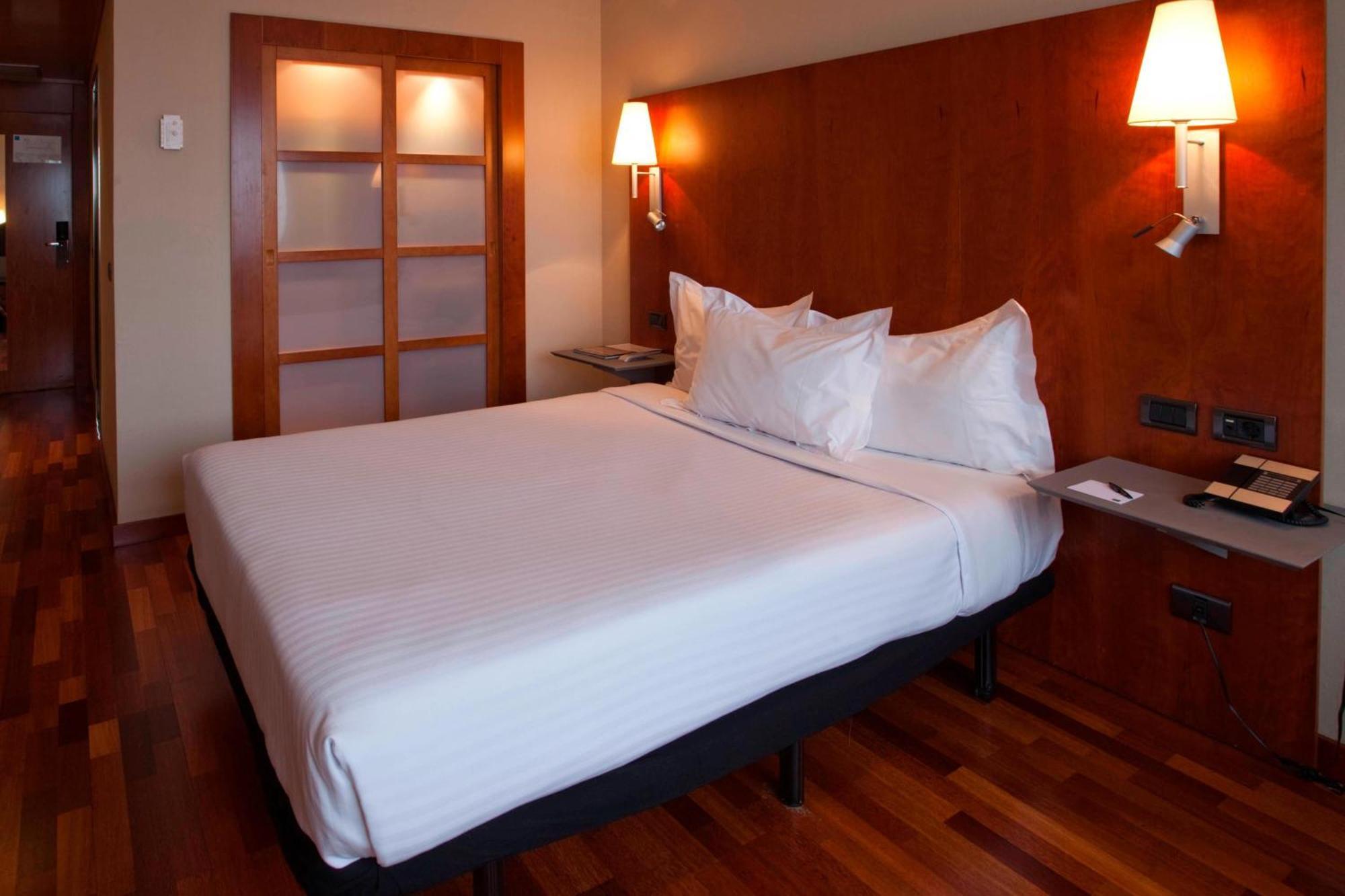 Standard Accessible King Guest room 1 King