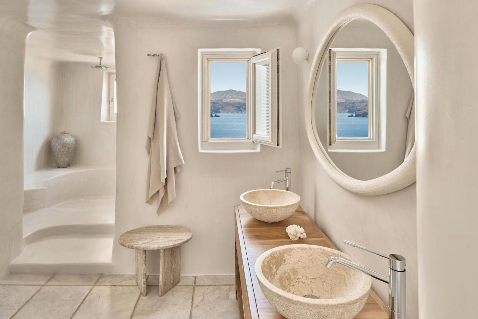 Vibrant Suite 1 Bedroom Junior Suite 1 King Caldera view