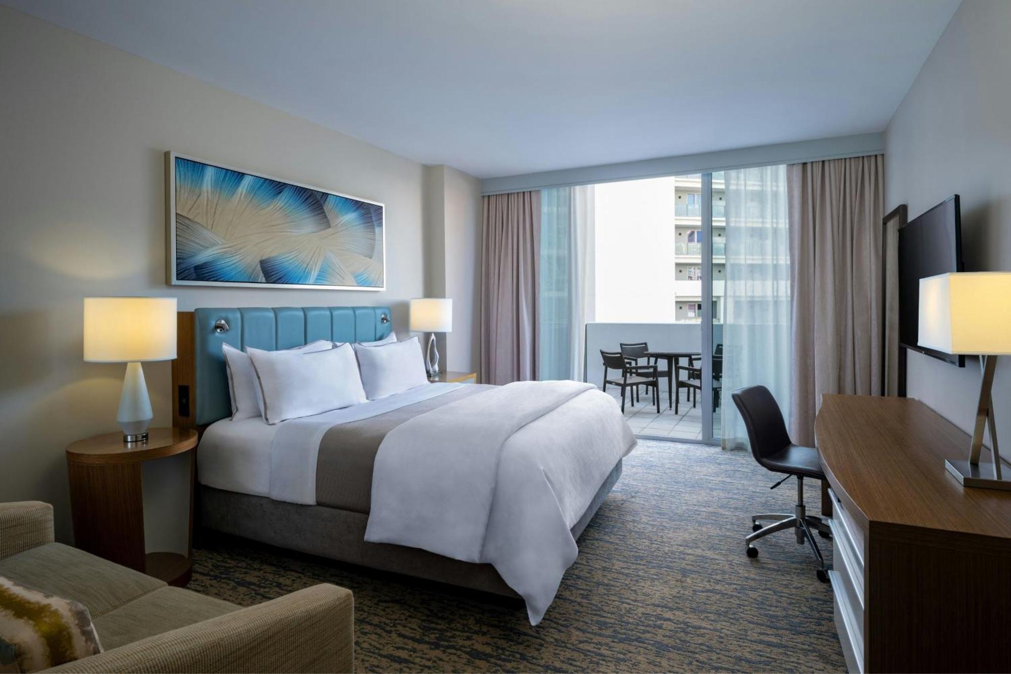 Limited King Balcony, Guest room, King, Limited View view,1643193220:JPEG