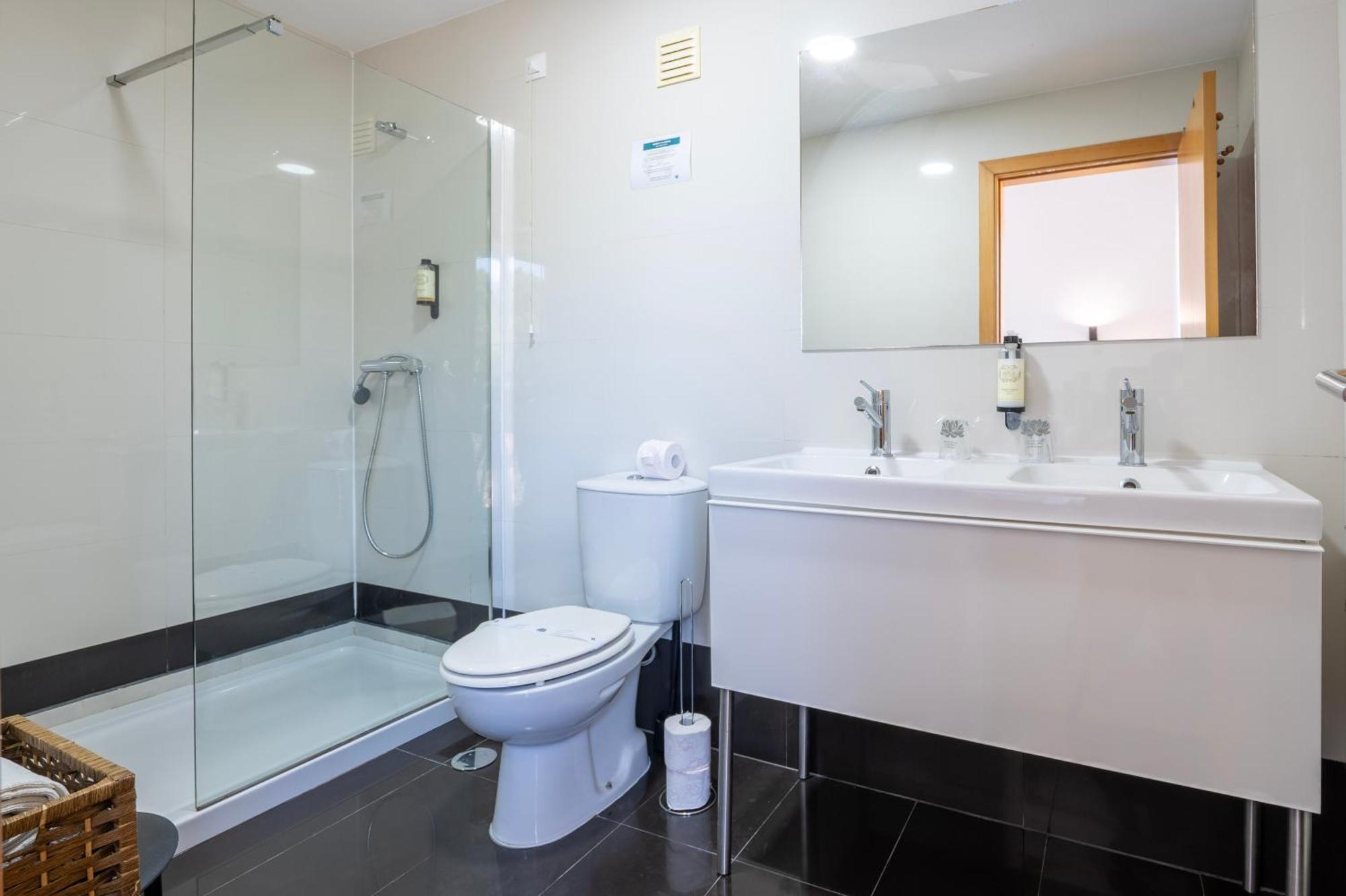 Double or Twin Room,1649027634:JPEG