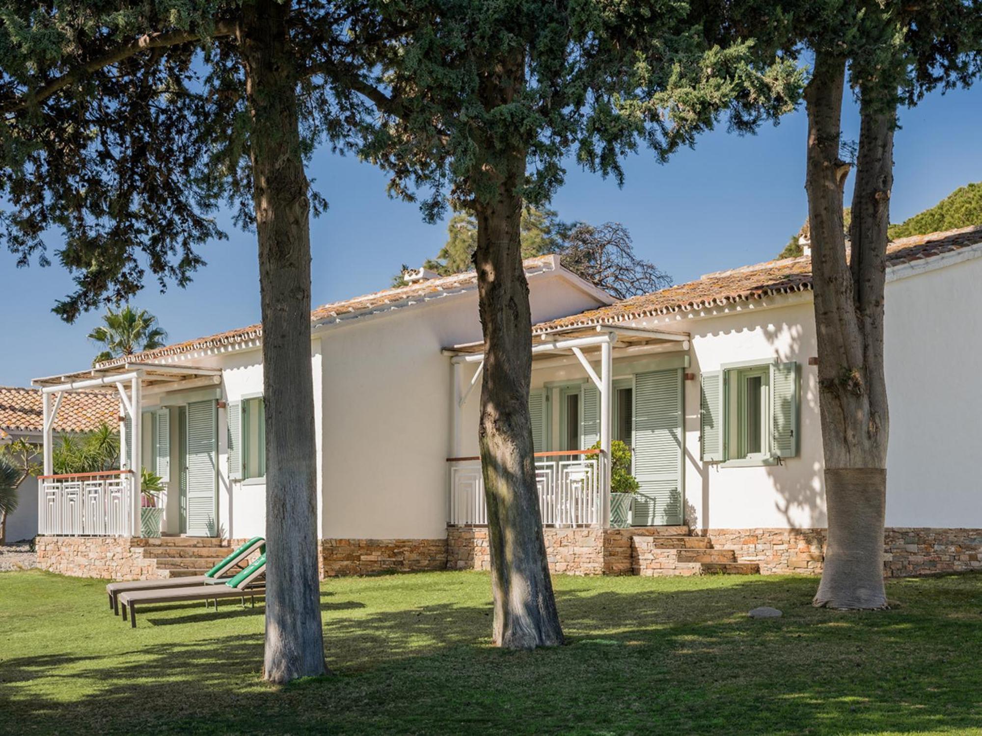 One-Bedroom Bungalow