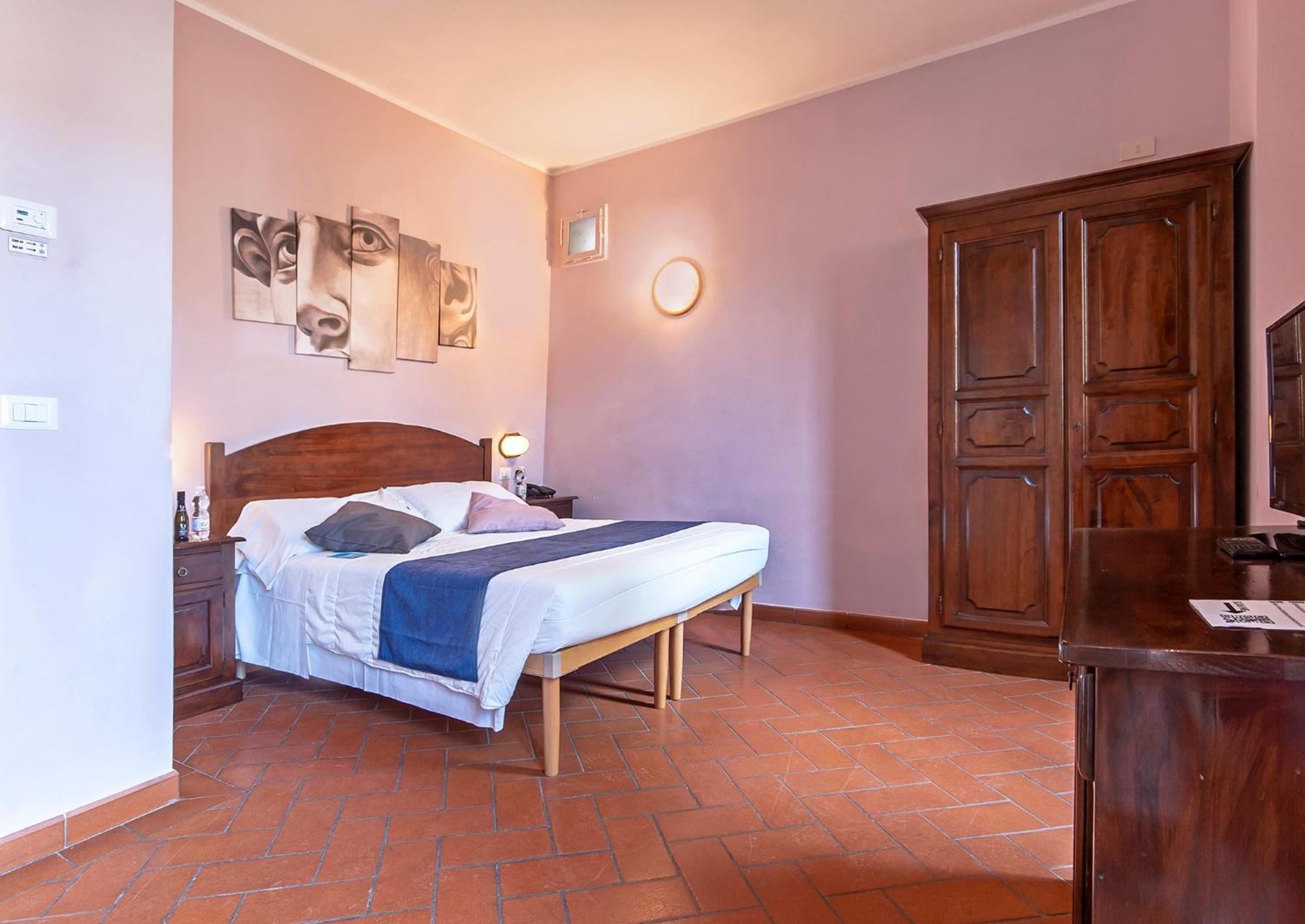 Double Room Duomo side view