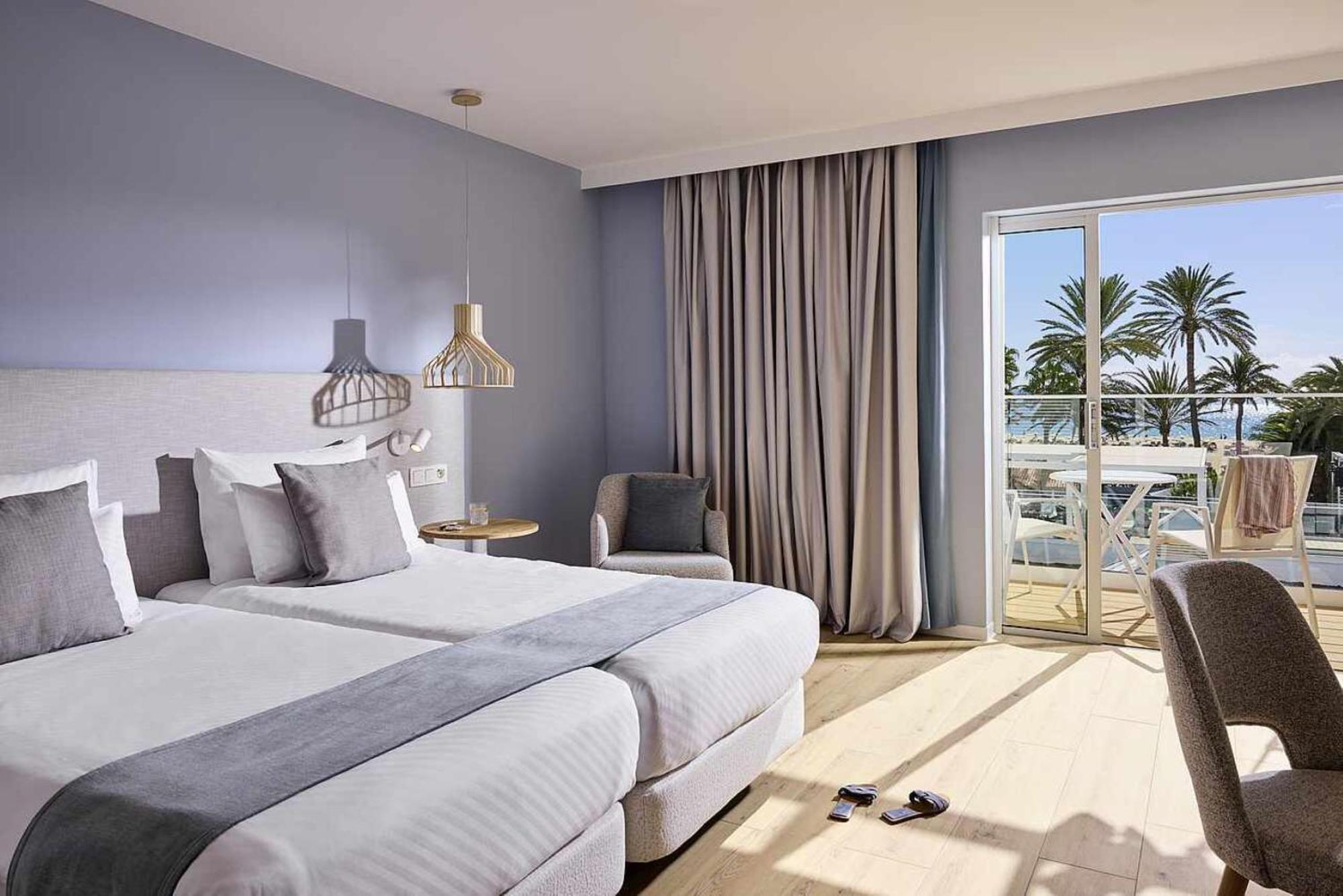 Single Room Balcony