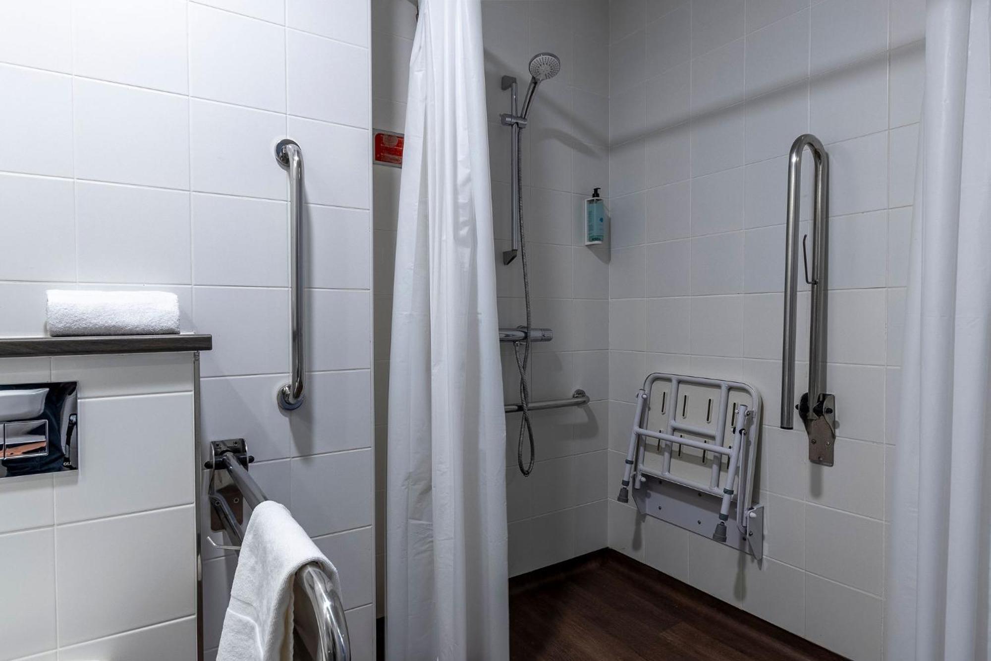 Double or Twin Room Disability Access