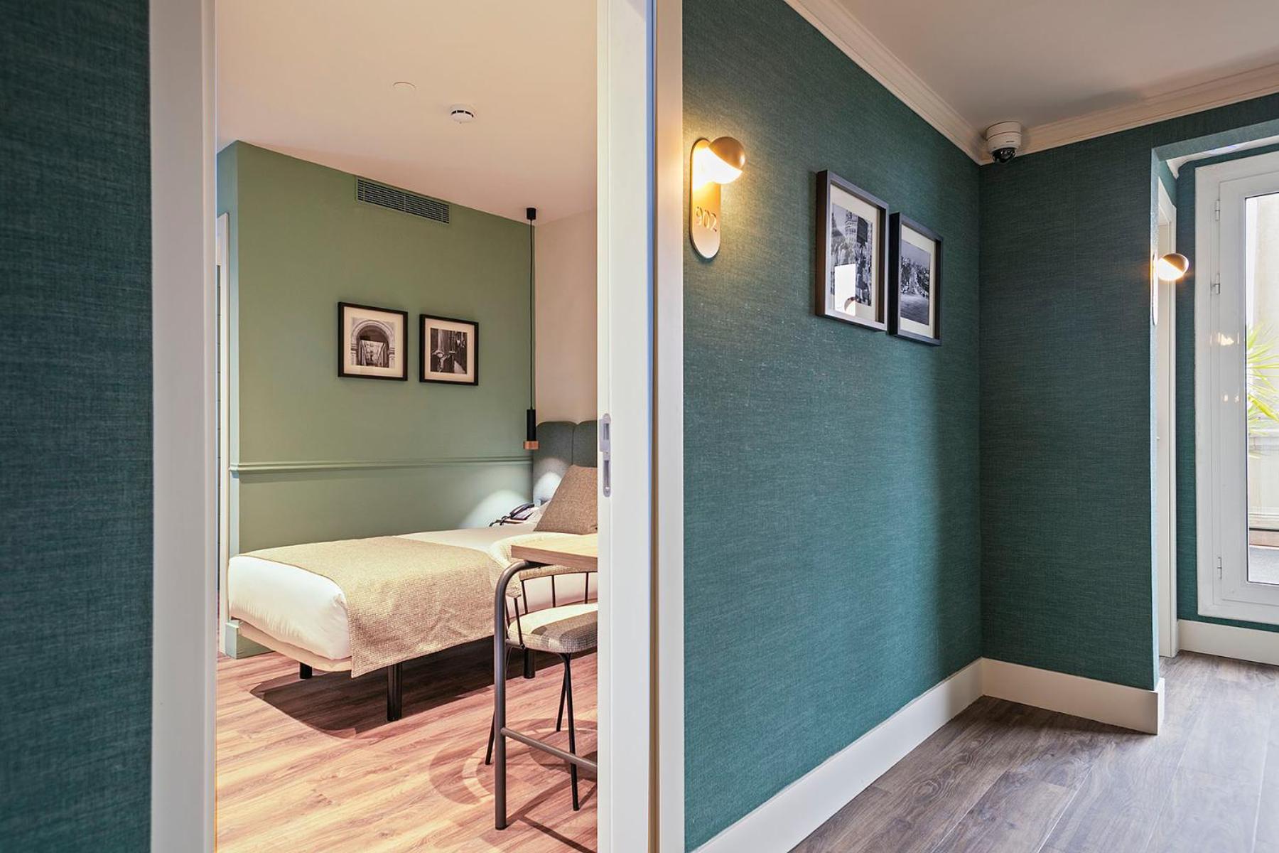 Small Single Room