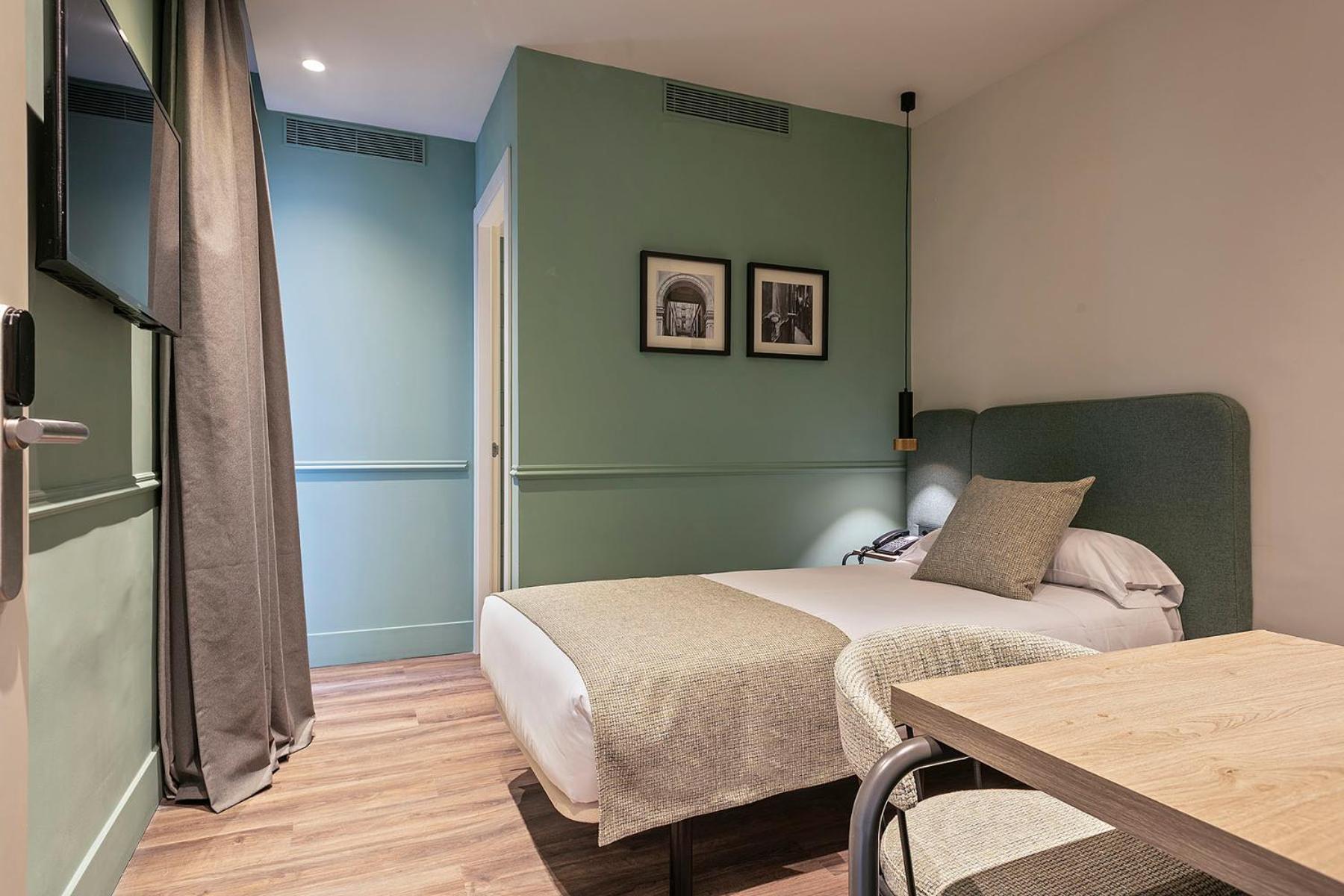 Small Single Room