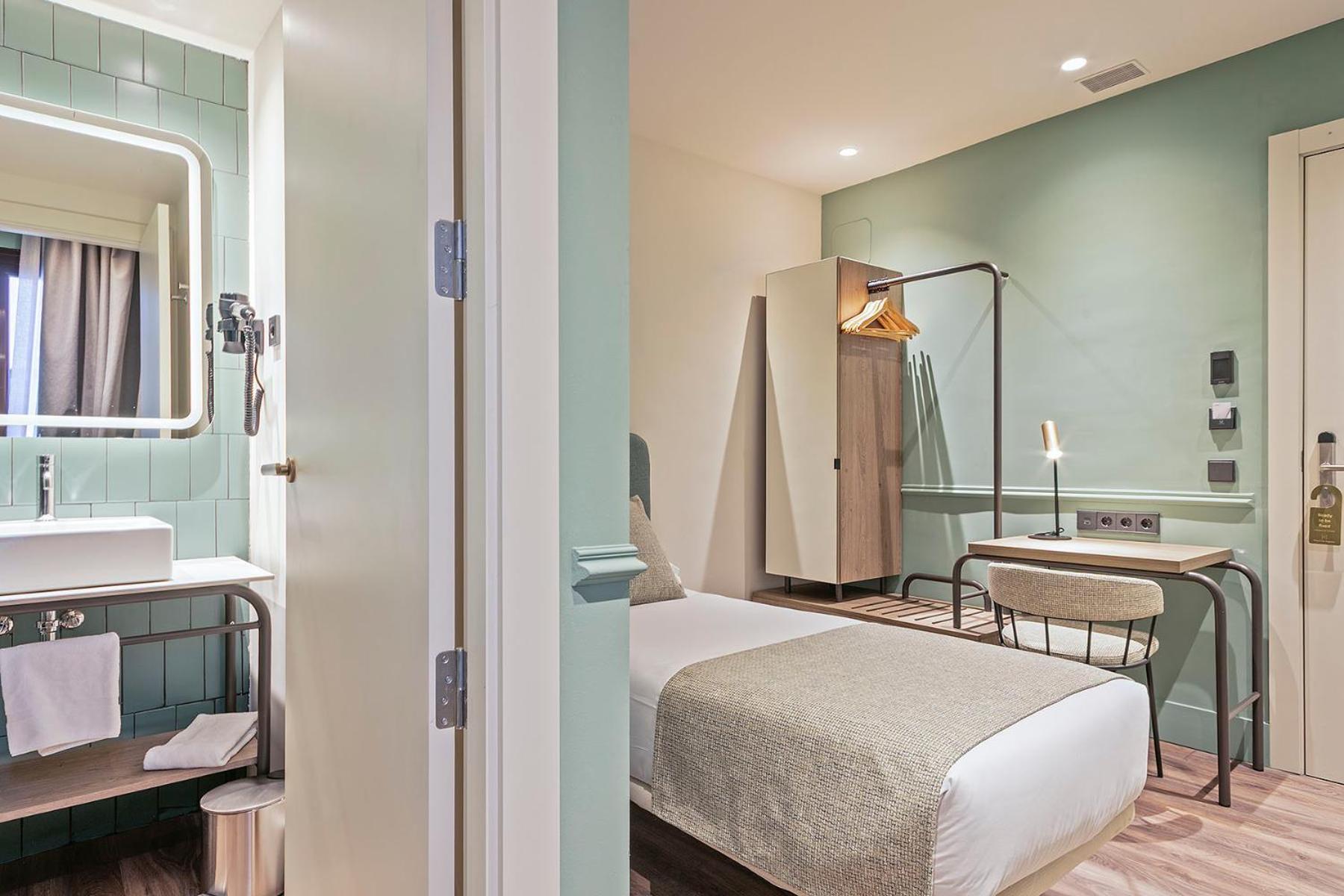 Small Single Room