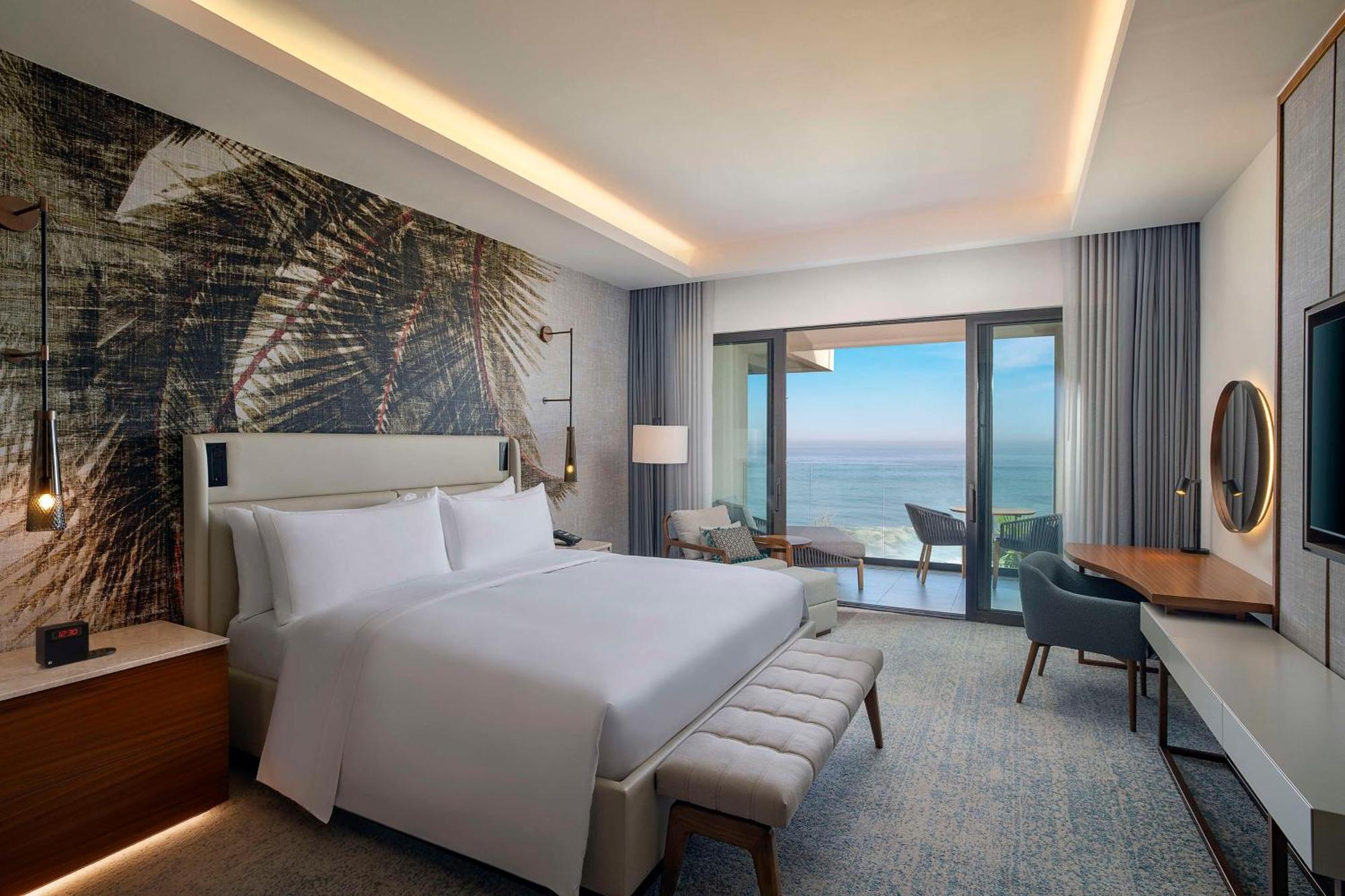 Deluxe King Room Ocean View