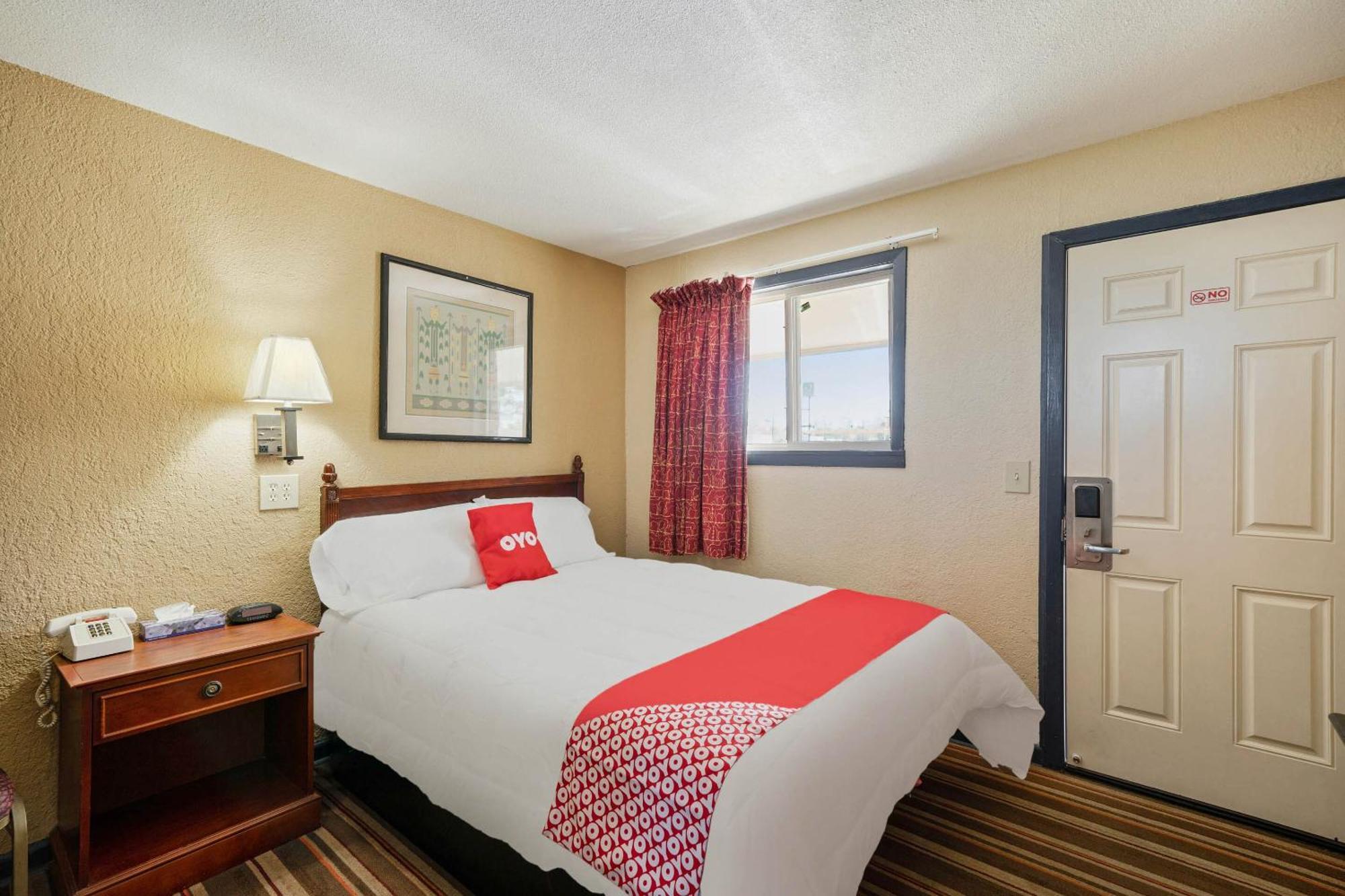 Queen Bed Non-Smoking