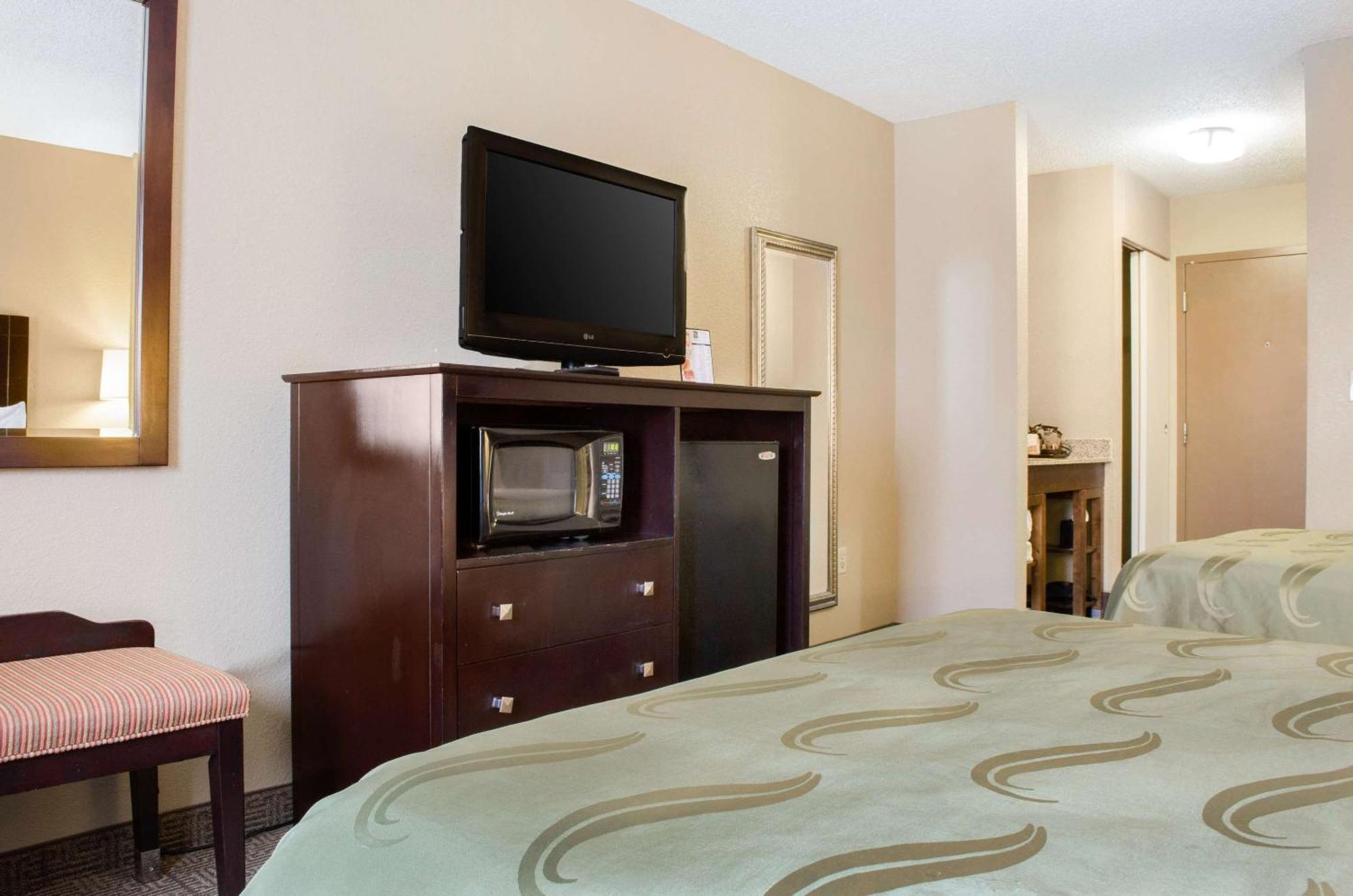 Double Room Two Double Beds Non-Smoking