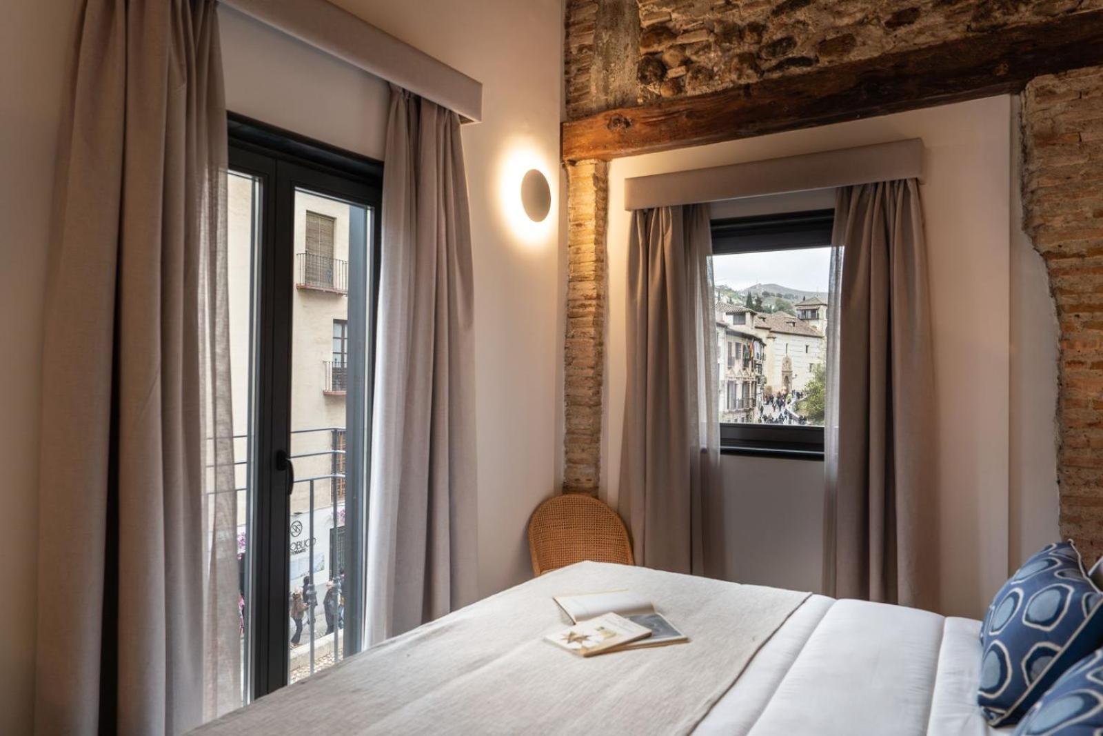Deluxe Double Room Bath