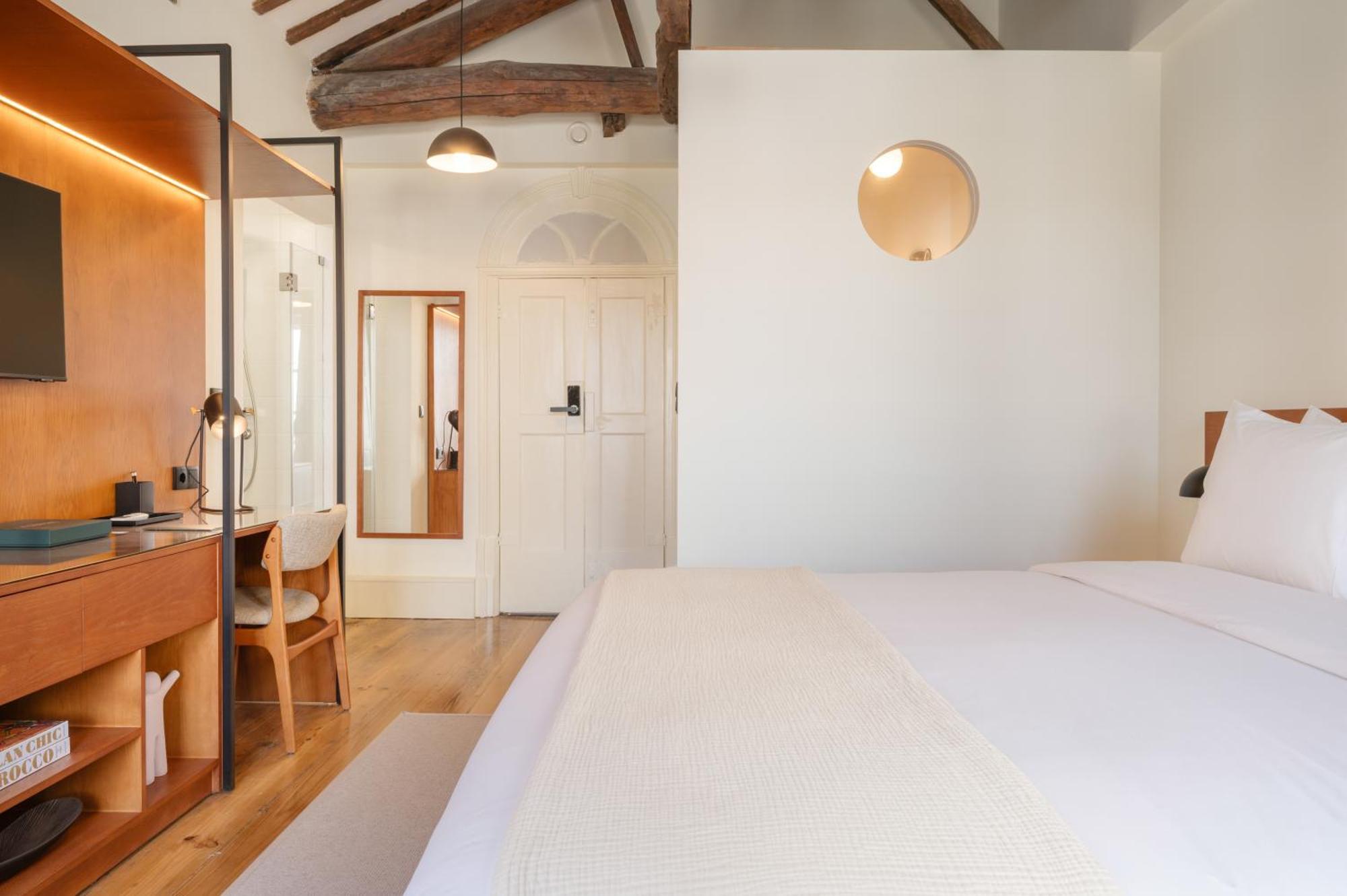 Habitación Doble Superior con vistas a la ciudad - Cama doble grande