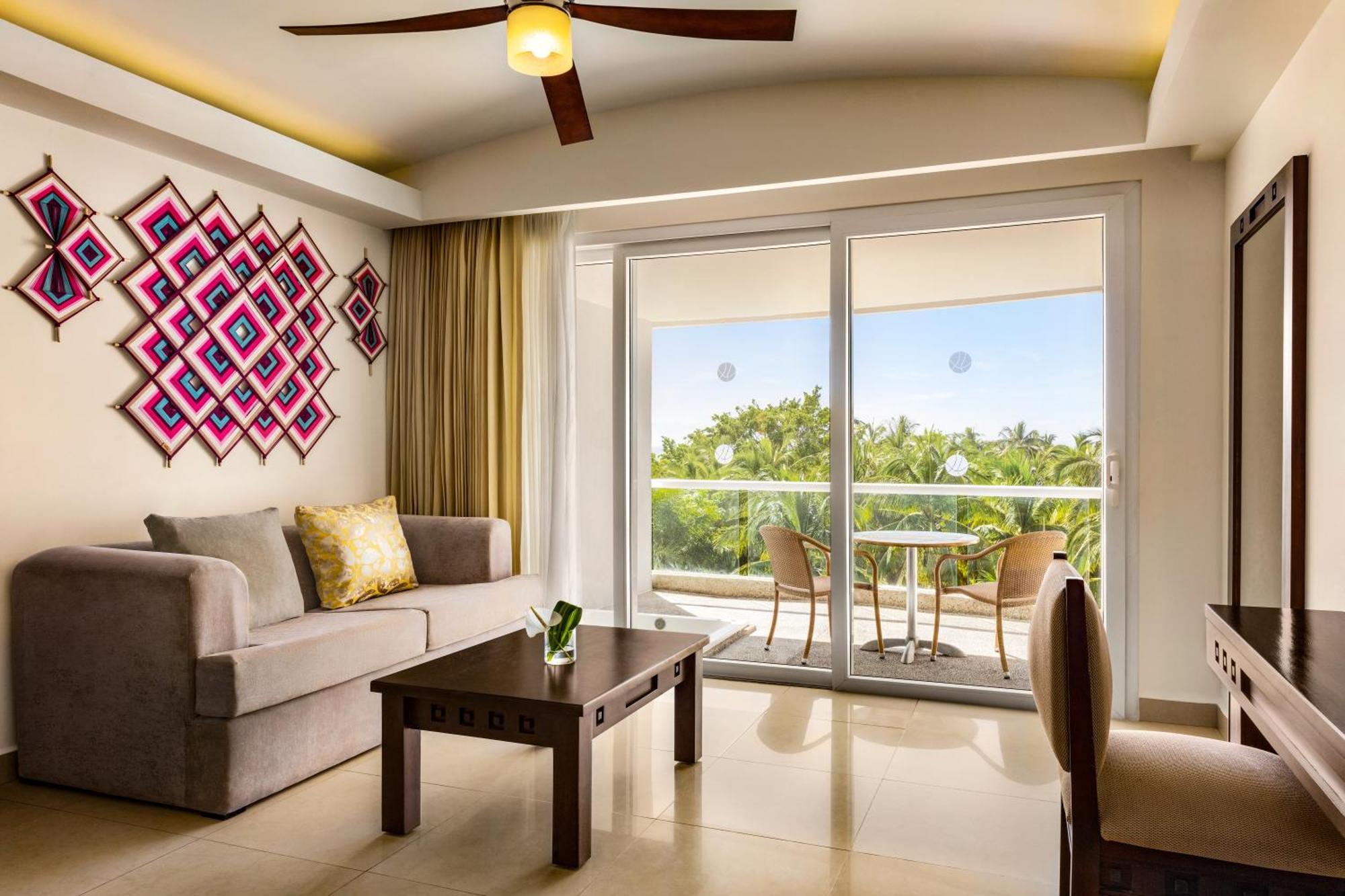 Junior Suite, Tropical View, 1 King,1677862908:JPEG