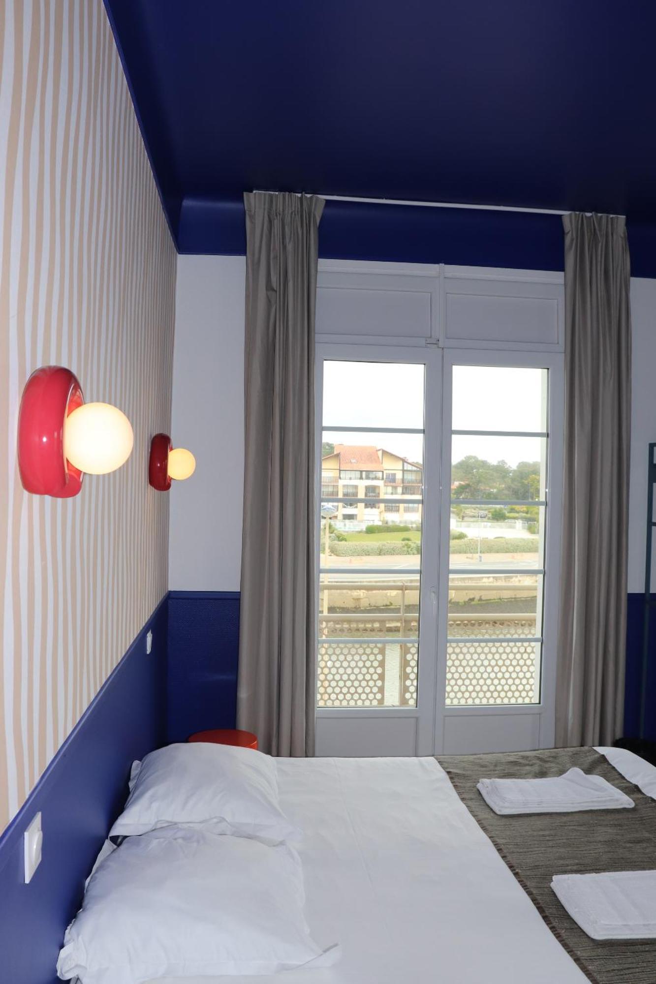 Ocean Double Room,1685058369:JPEG