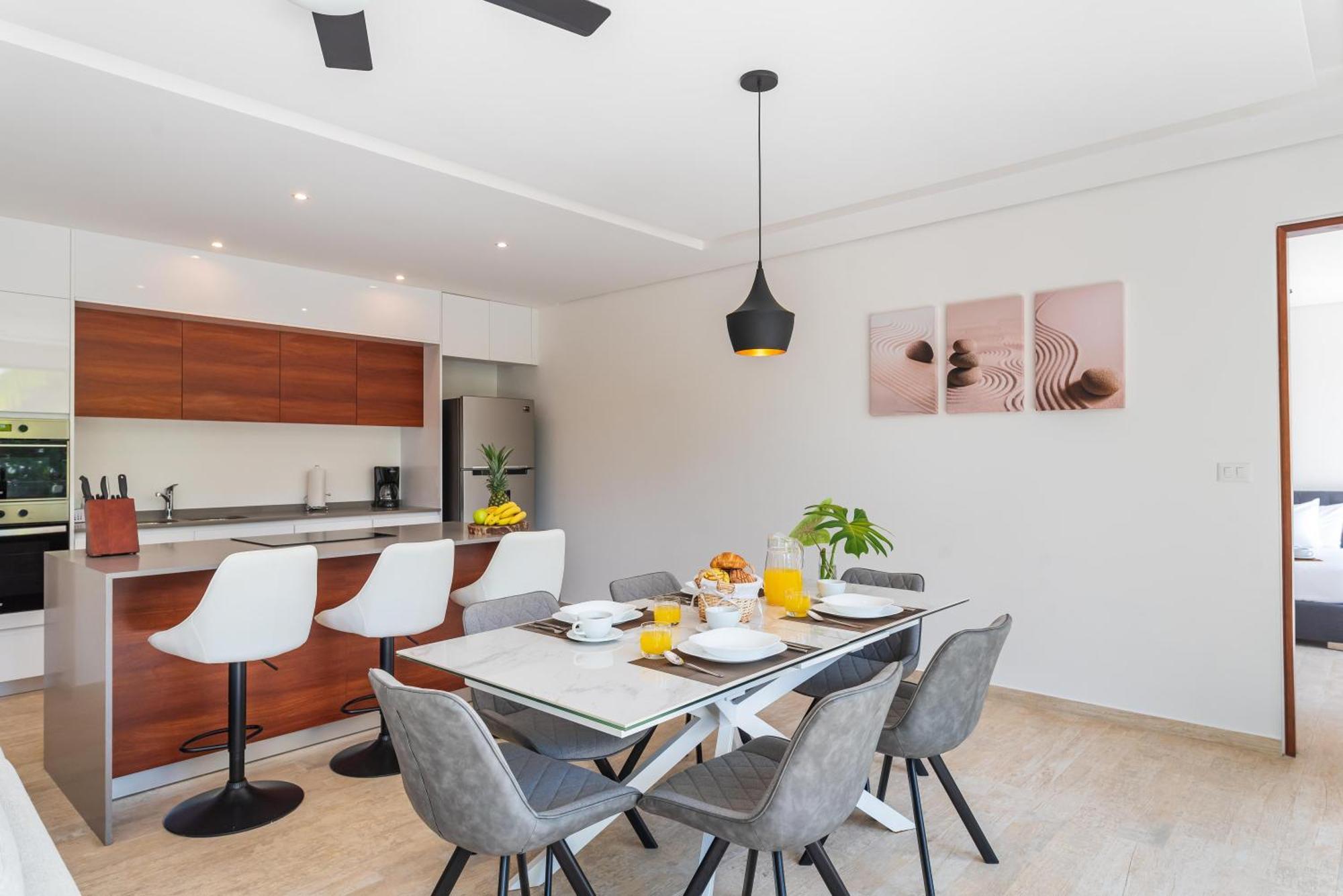 Two-Bedroom Deluxe Apartment
