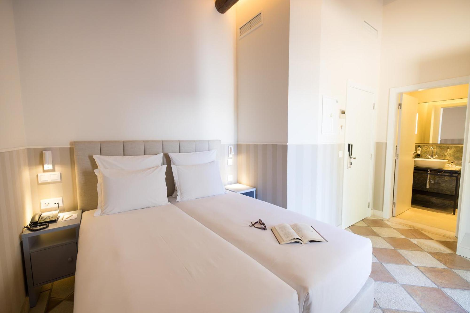 Quarto Família com Vista para o Jardim